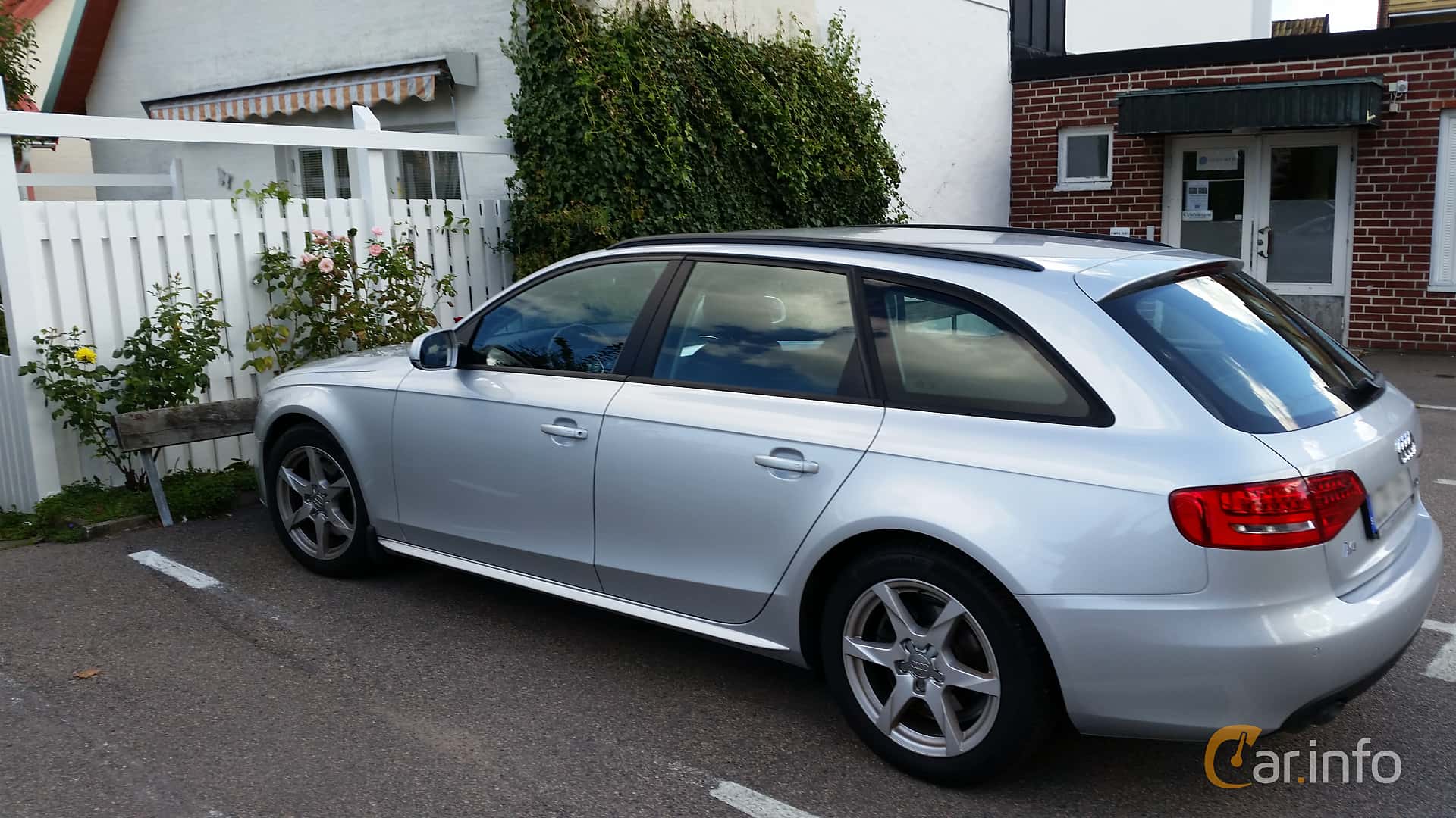 Audi A4 Avant 2.0 TDI DPF Manual, 143hp, 2012