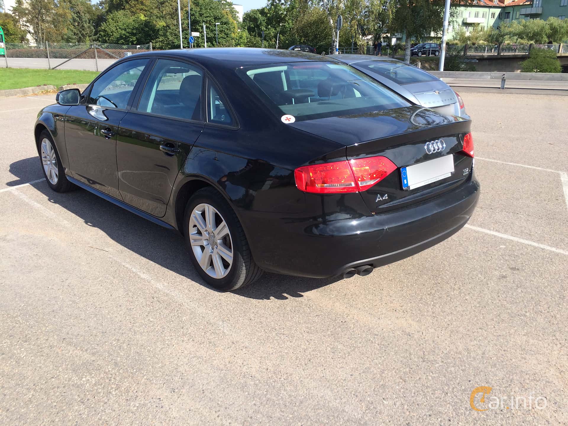 Audi A4 Sedan 2.0 TDI DPF quattro Manual, 143hp, 2012