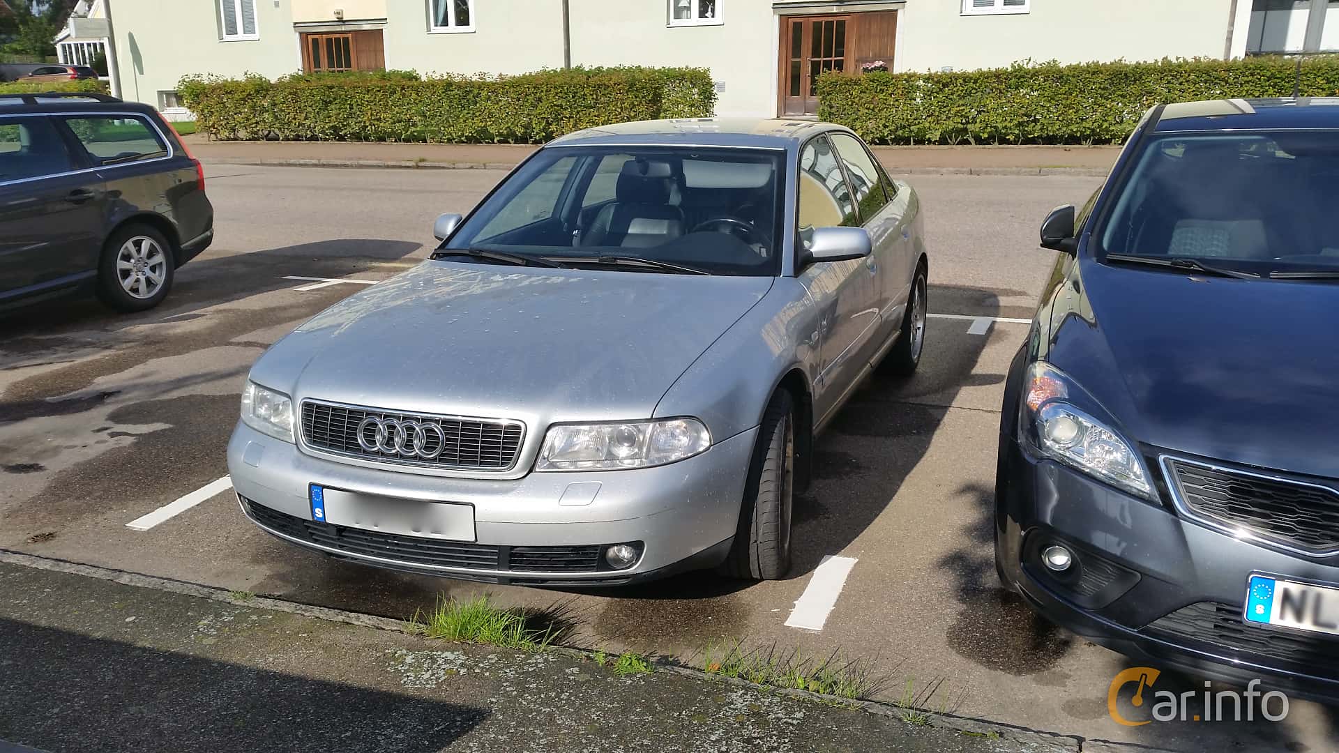 Audi A4 Sedan 1.8 T quattro Manual, 150hp, 2001
