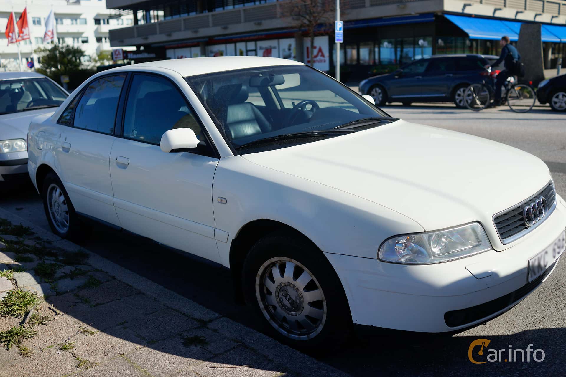 Audi A4 1.8 T generation B5 Facelift, TipTronic, 5-speed