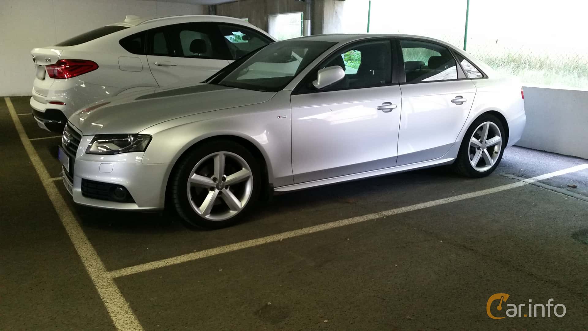 Audi A4 Sedan 2.0 TFSI E85 quattro Manual, 180hp, 2012
