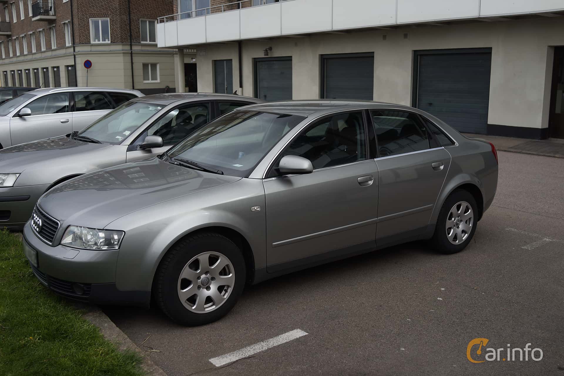 Audi A4 Sedan 2.0 Multitronic, 130hp, 2001