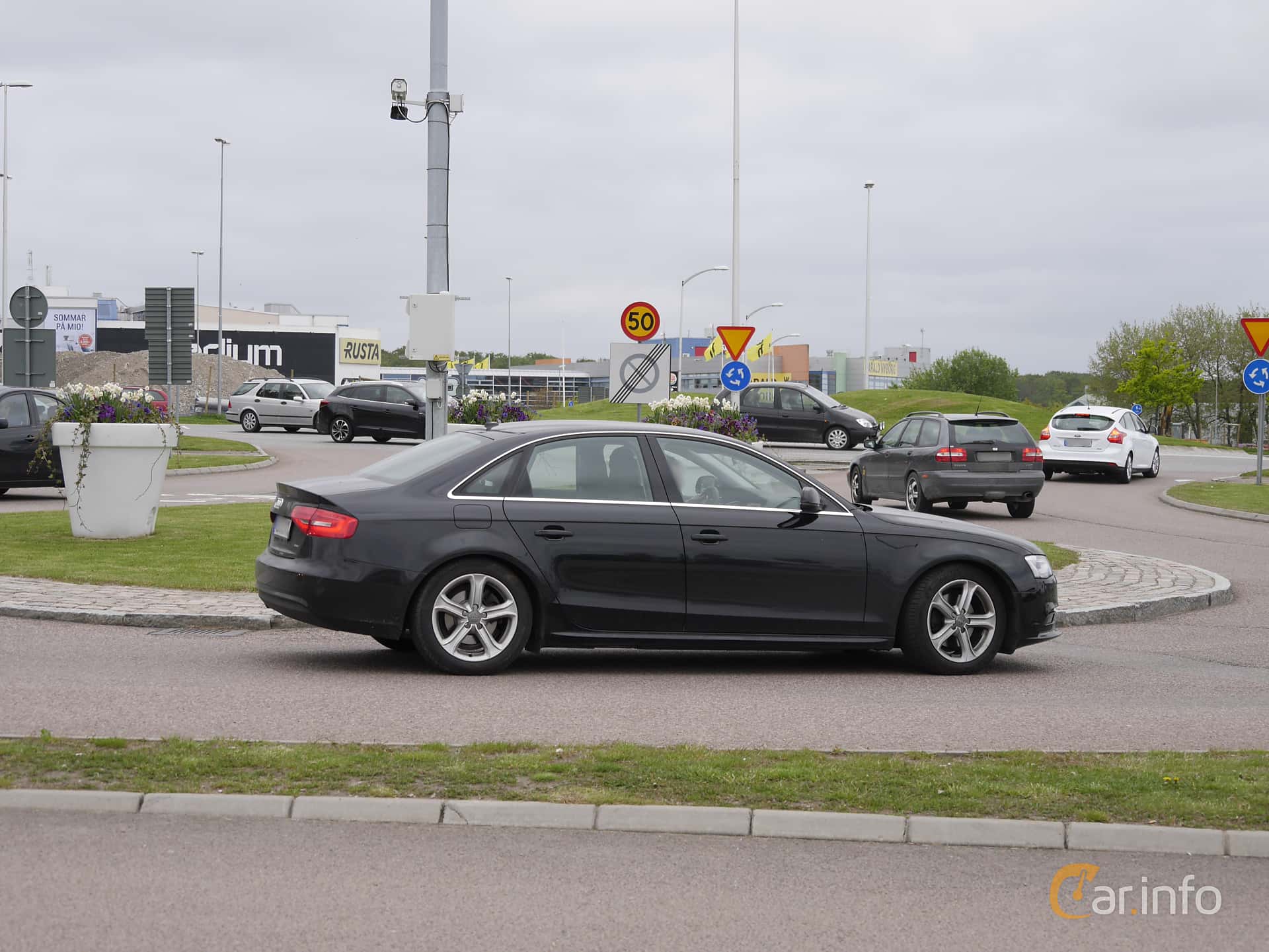 Audi A4 Sedan 2.0 TDI clean diesel quattro  190hp, 2015
