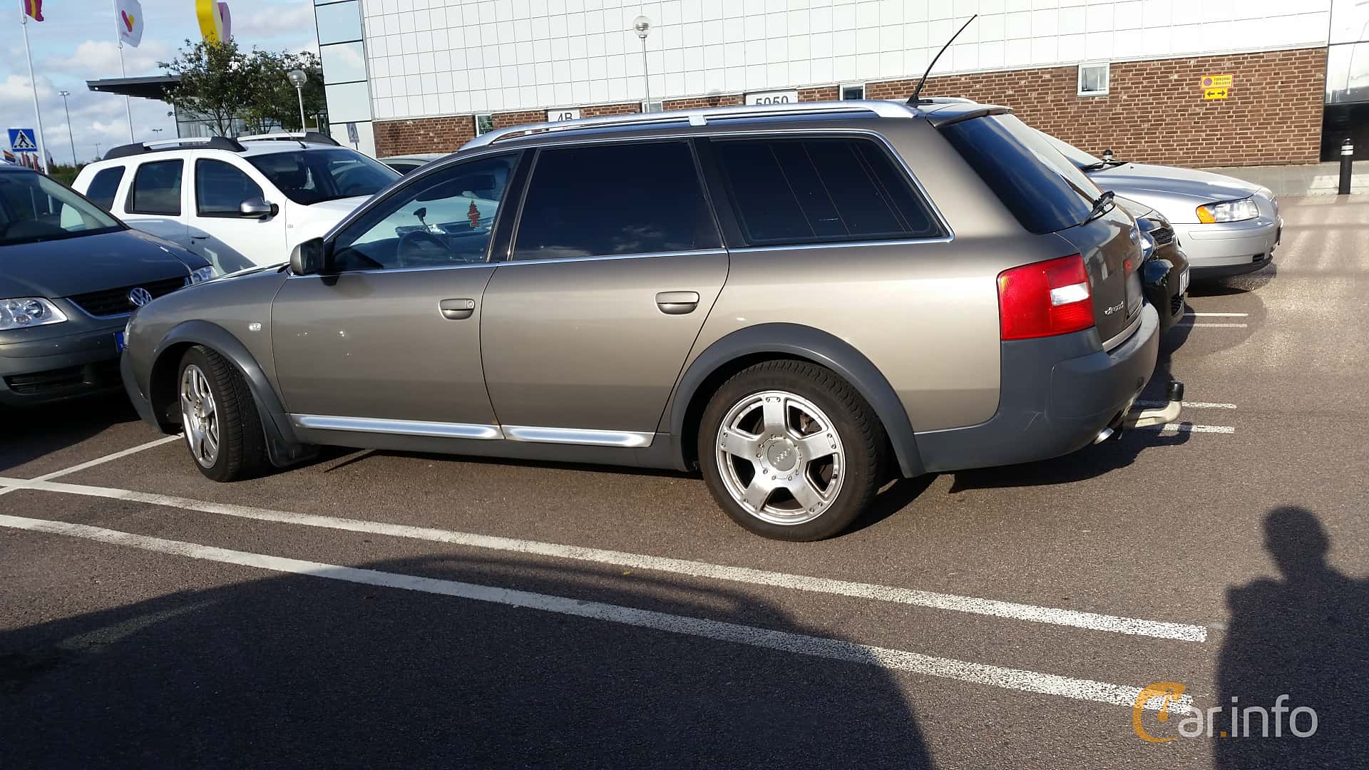 Audi A6 allroad quattro generation C5 Facelift 2.5 TDI V6 quattro TipTronic, 5-speed