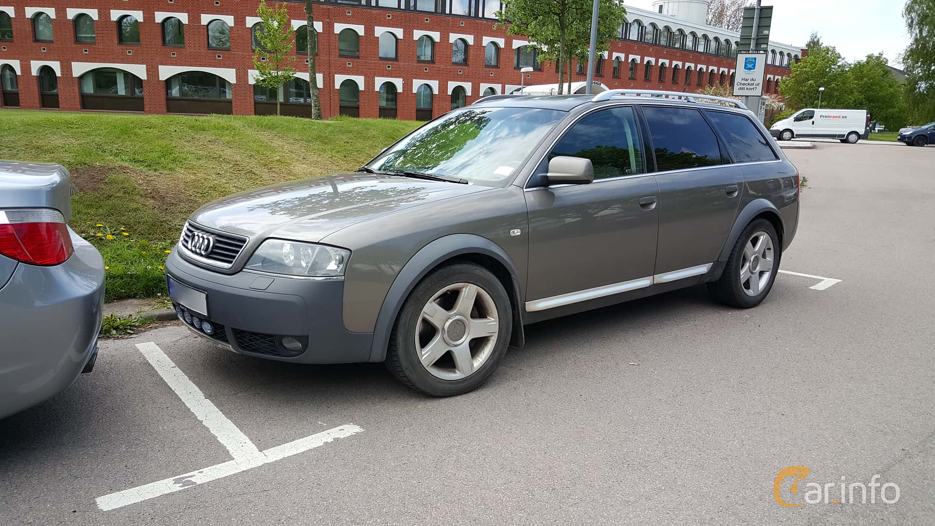 Audi A6 allroad quattro generation C5 Facelift 2.7 T V6 quattro TipTronic, 5-speed