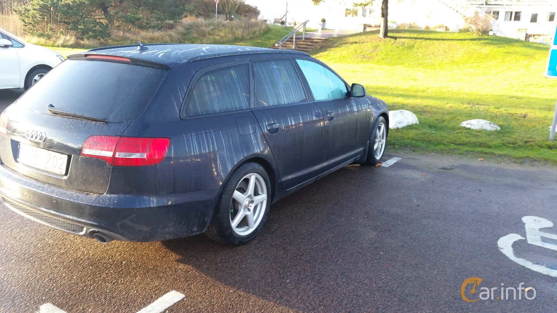 Audi A6 Avant 3.0 TDI quattro 240hp, 2011