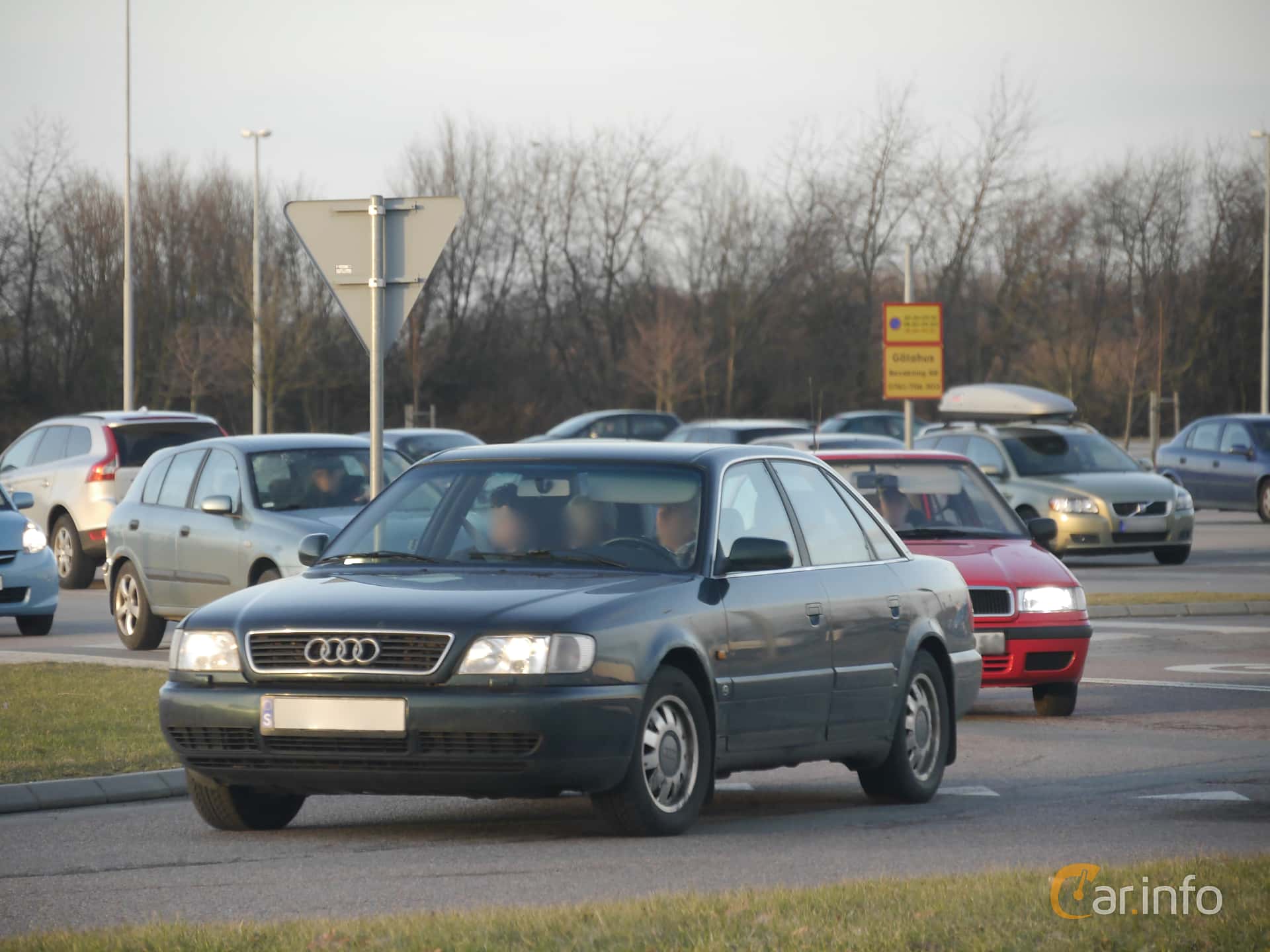 Audi A6 Sedan generation C4 2.6 V6 Automatic, 4-speed