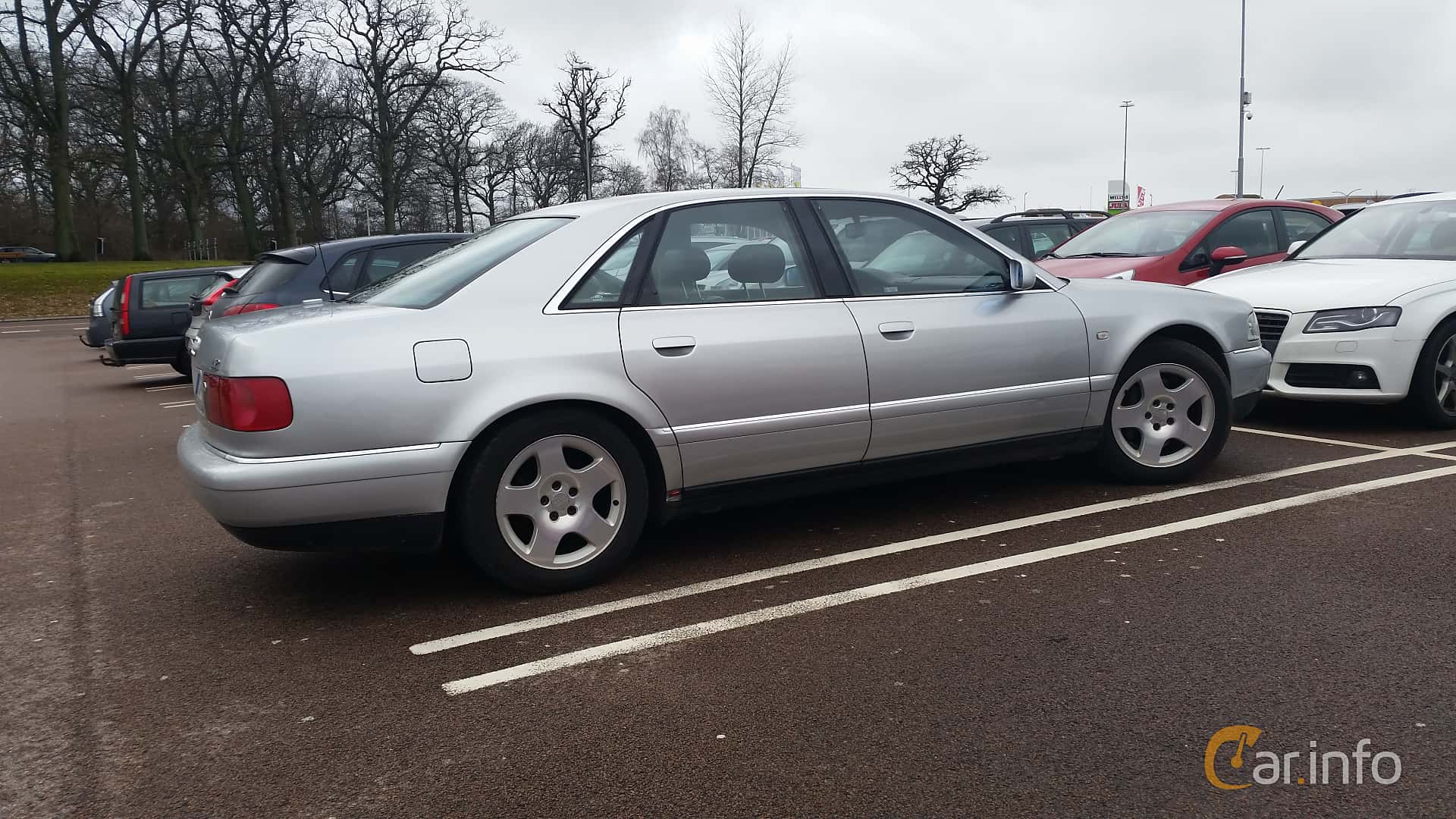 Audi A8 2.5 TDI V6 quattro Automatic, 180hp, 2000