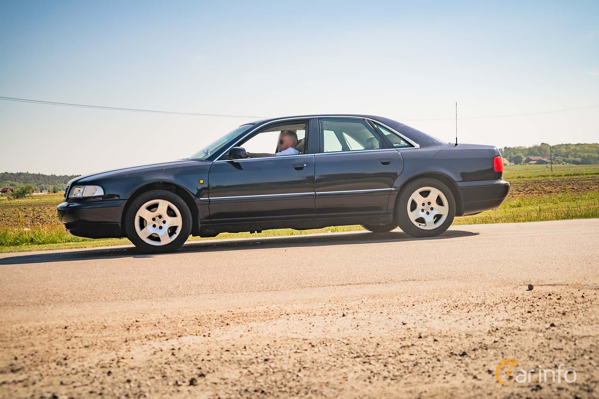 Audi A8 2.8 V6 quattro 174hp, 1994