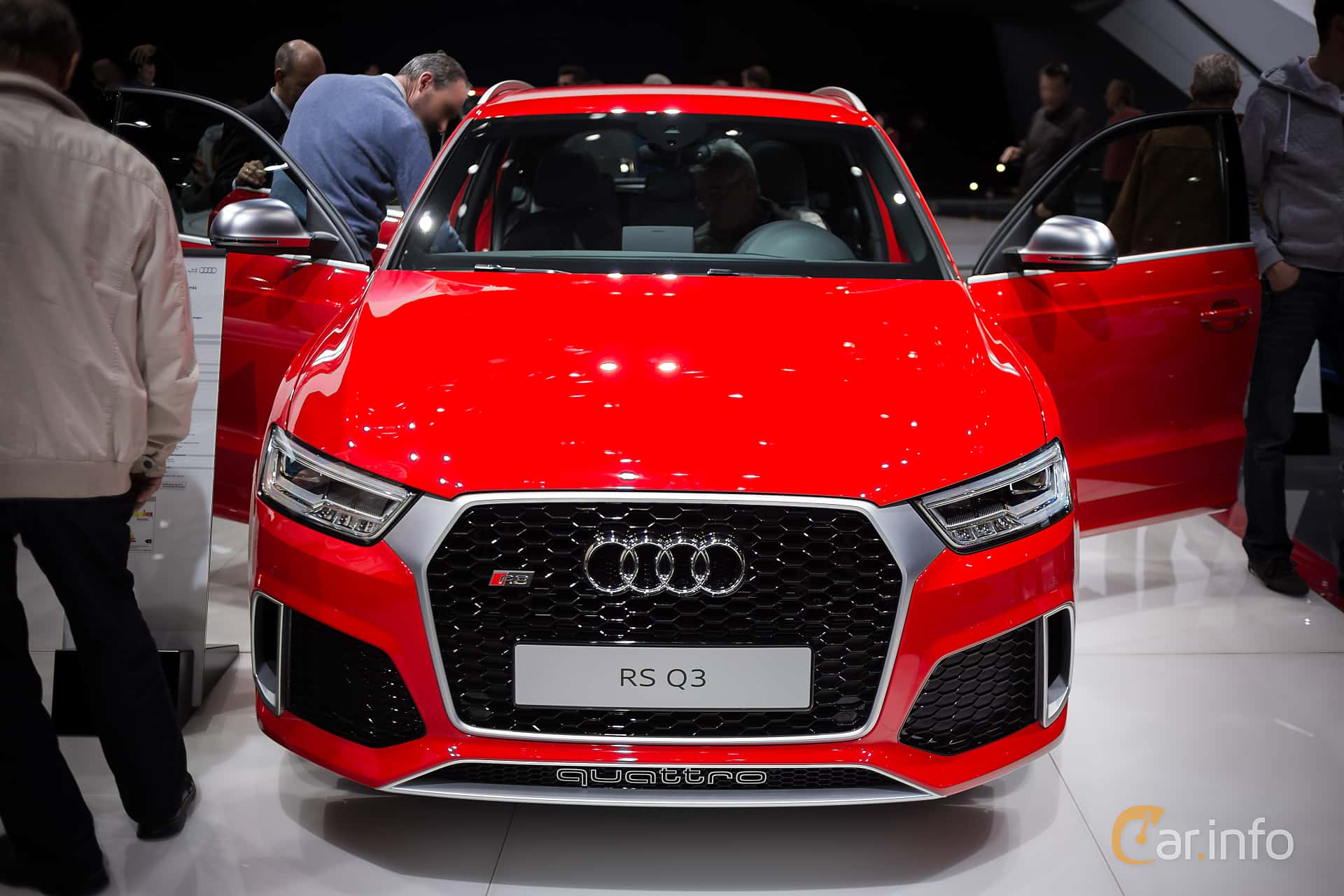 Audi RS Q3 2.5 TFSI quattro S Tronic, 340hp, 2015