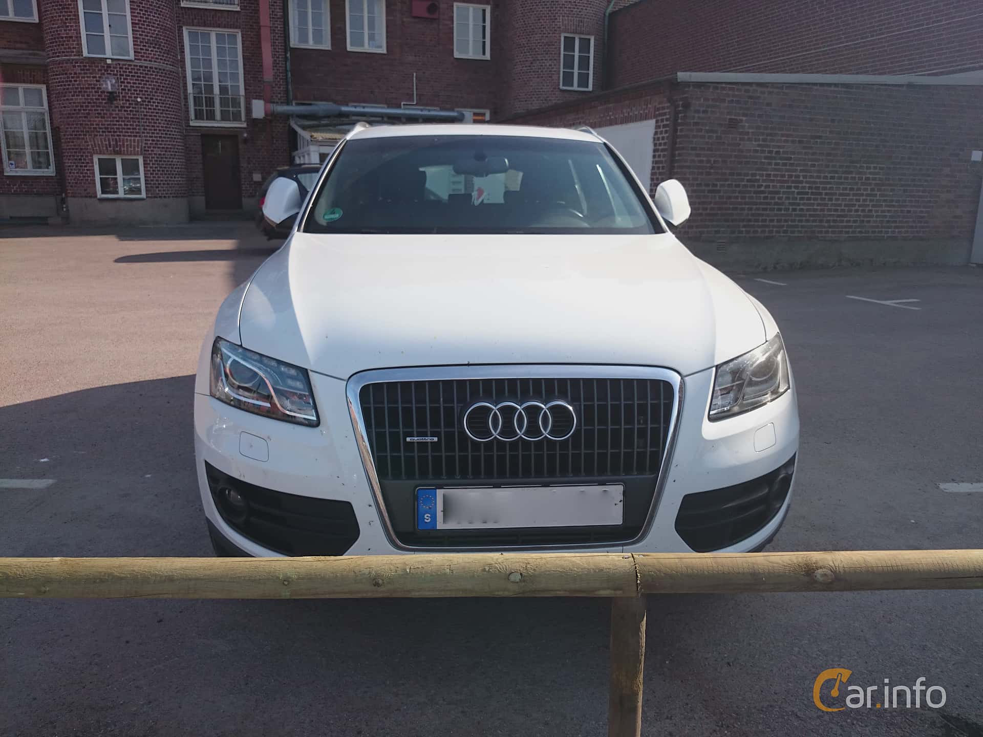 Audi Q5 2.0 TDI DPF quattro Manual, 170hp, 2011