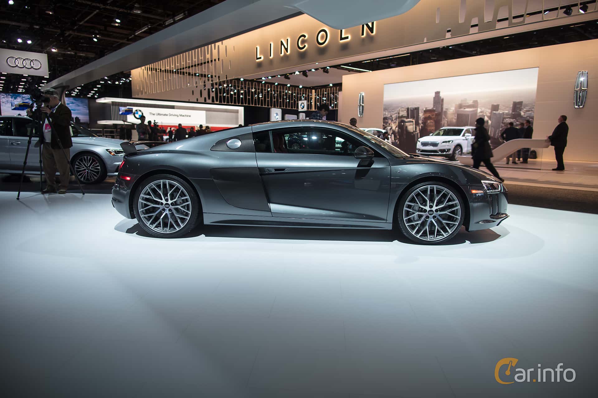 Audi R8 V10 plus 5.2 V10 FSI quattro S Tronic, 610hp, 2018