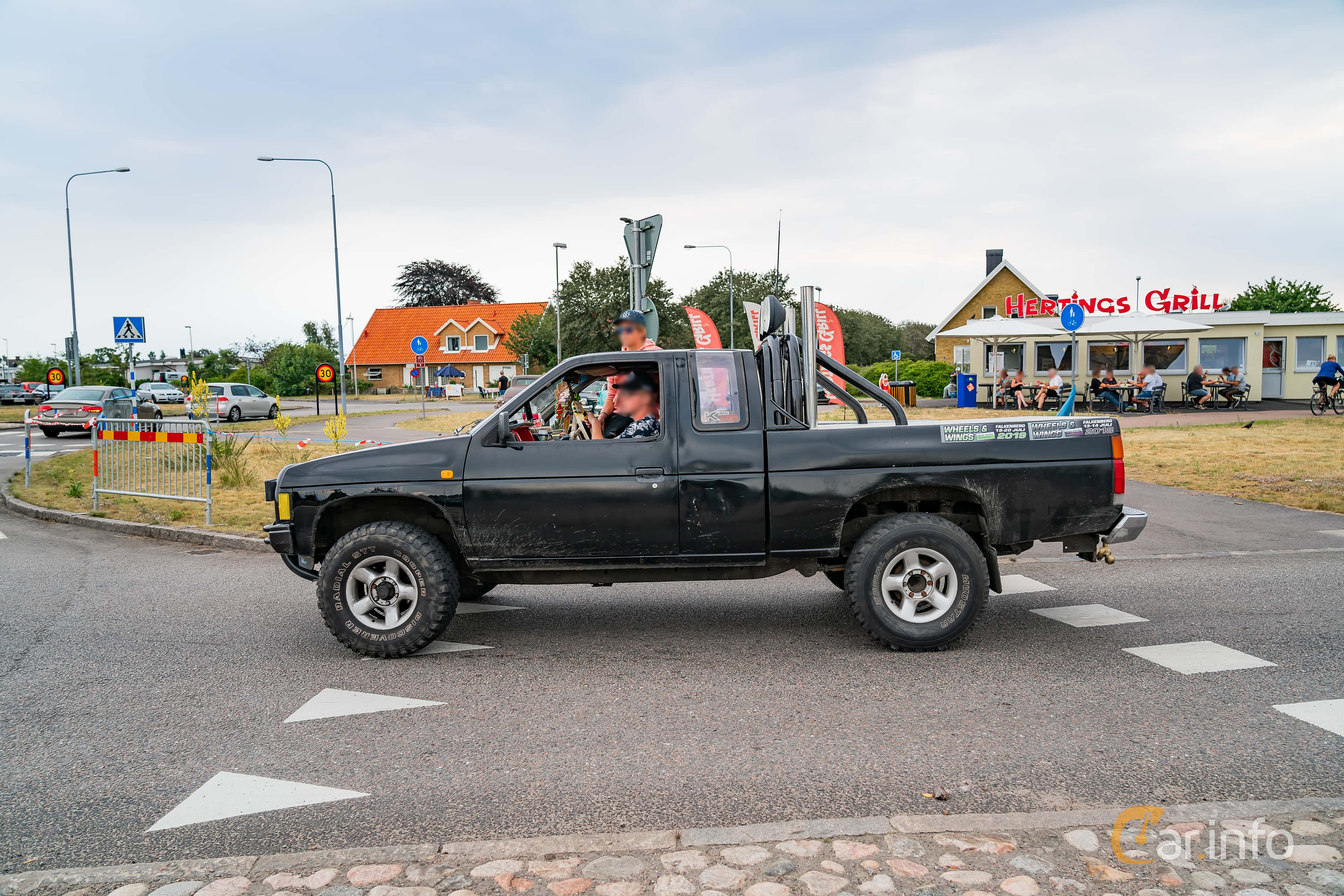 Nissan Navara King Cab 2.4 126hp, 1998