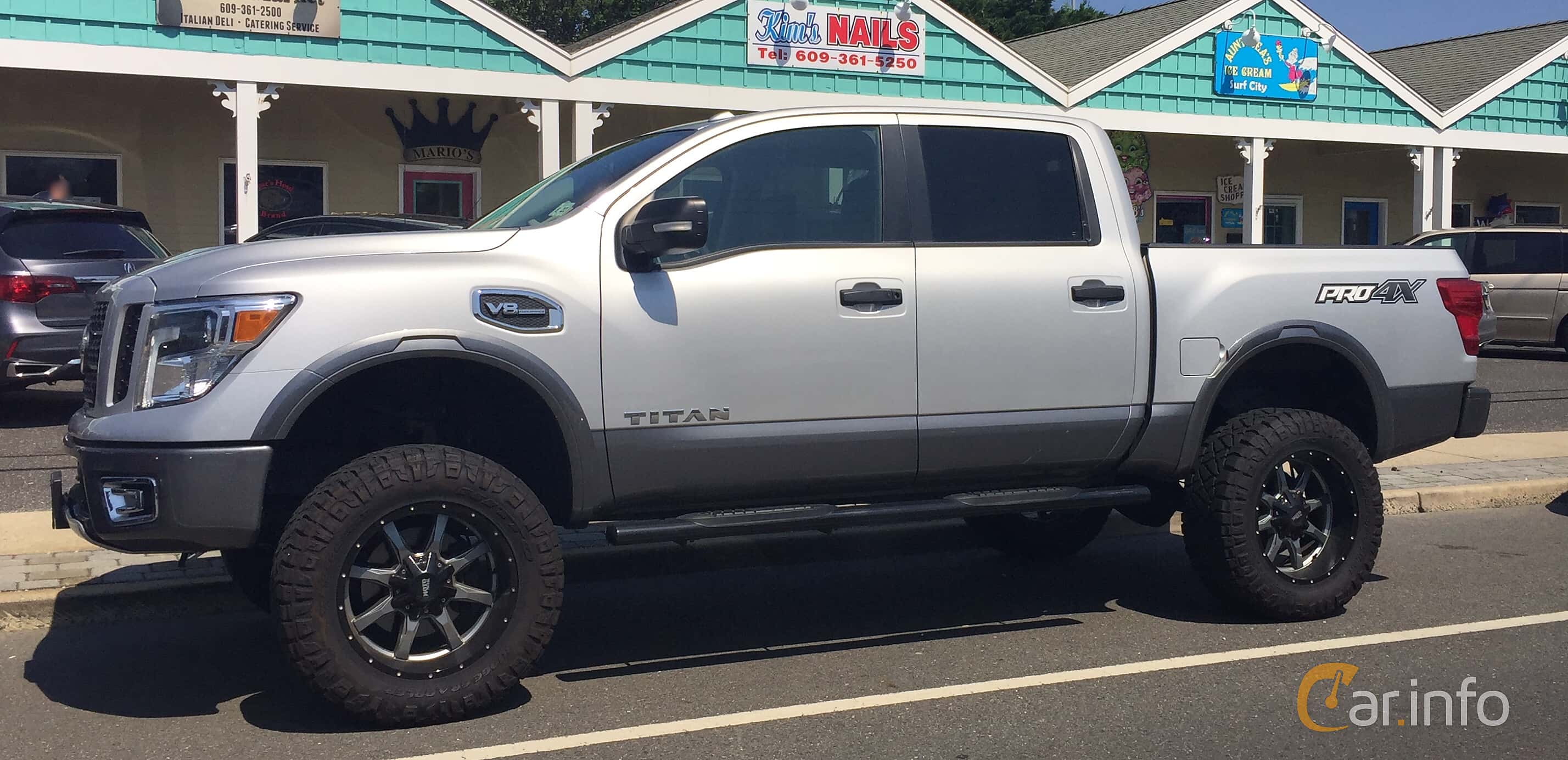 Nissan Titan Crew Cab 5.6 V8 4WD Automatic, 390hp, 2016