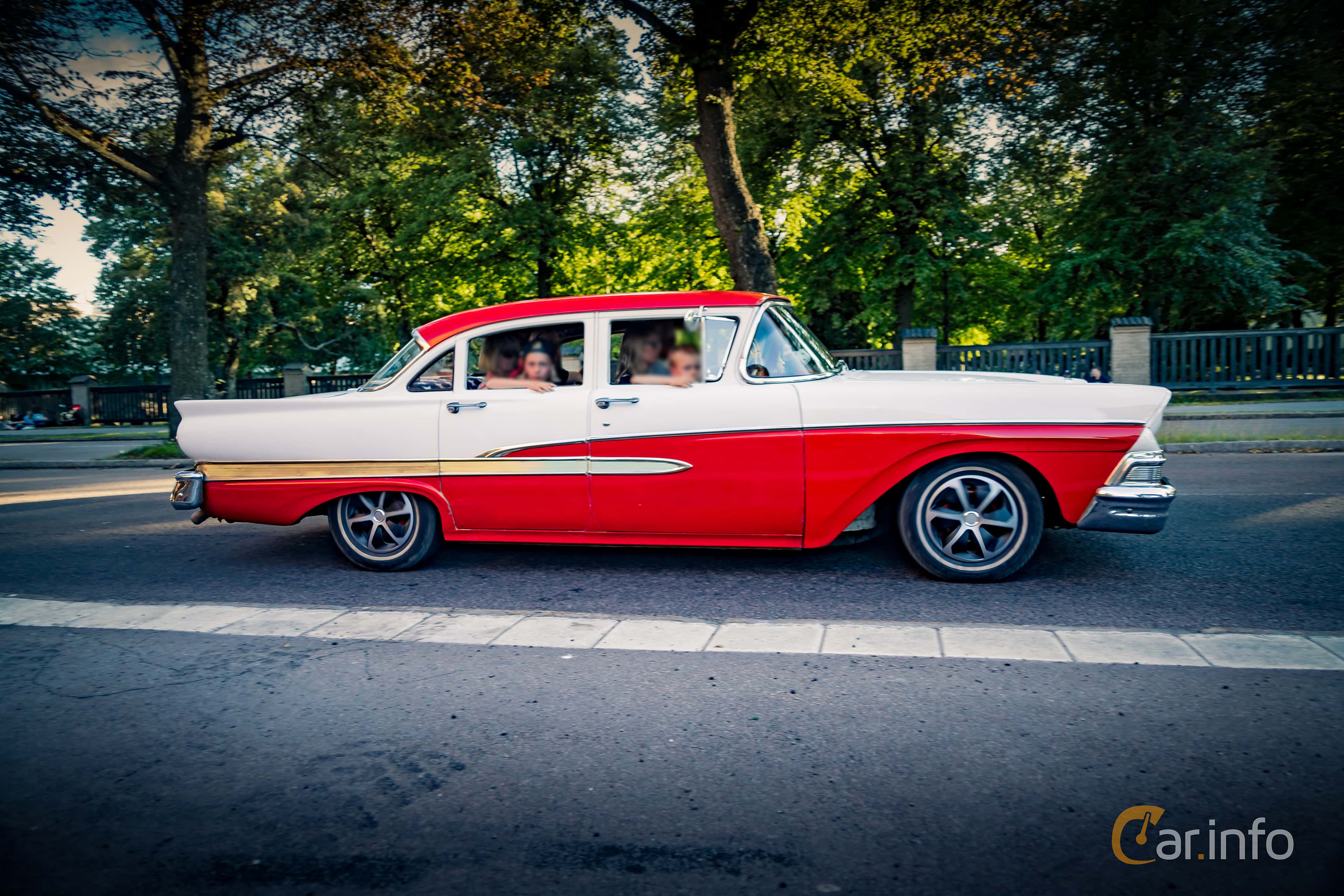 Ford Custom 3.7 2nd Generation Facelift, Automatic, 3-speed