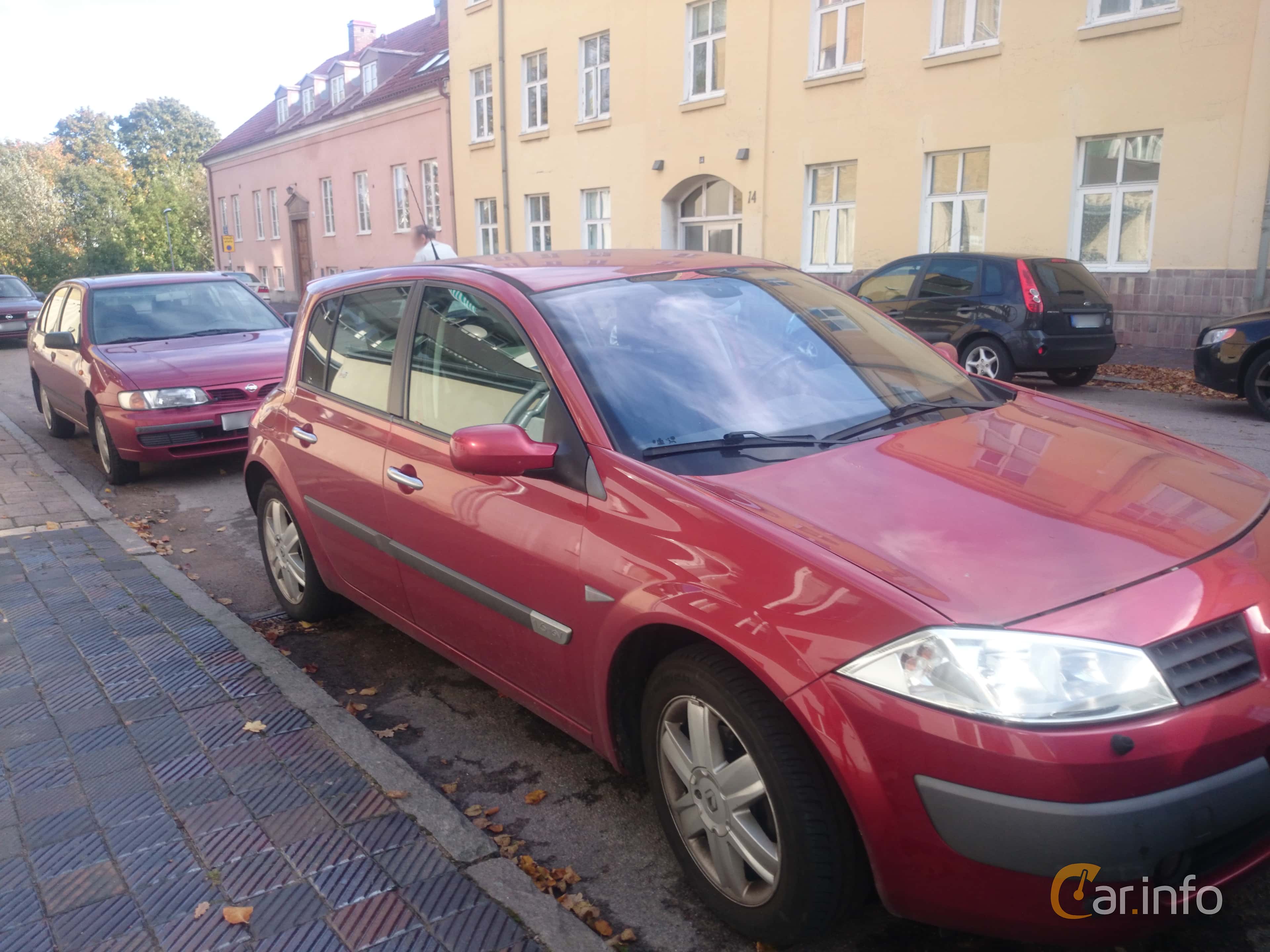 Renault Mégane 5-door 1.6 Manual, 113hp, 2004