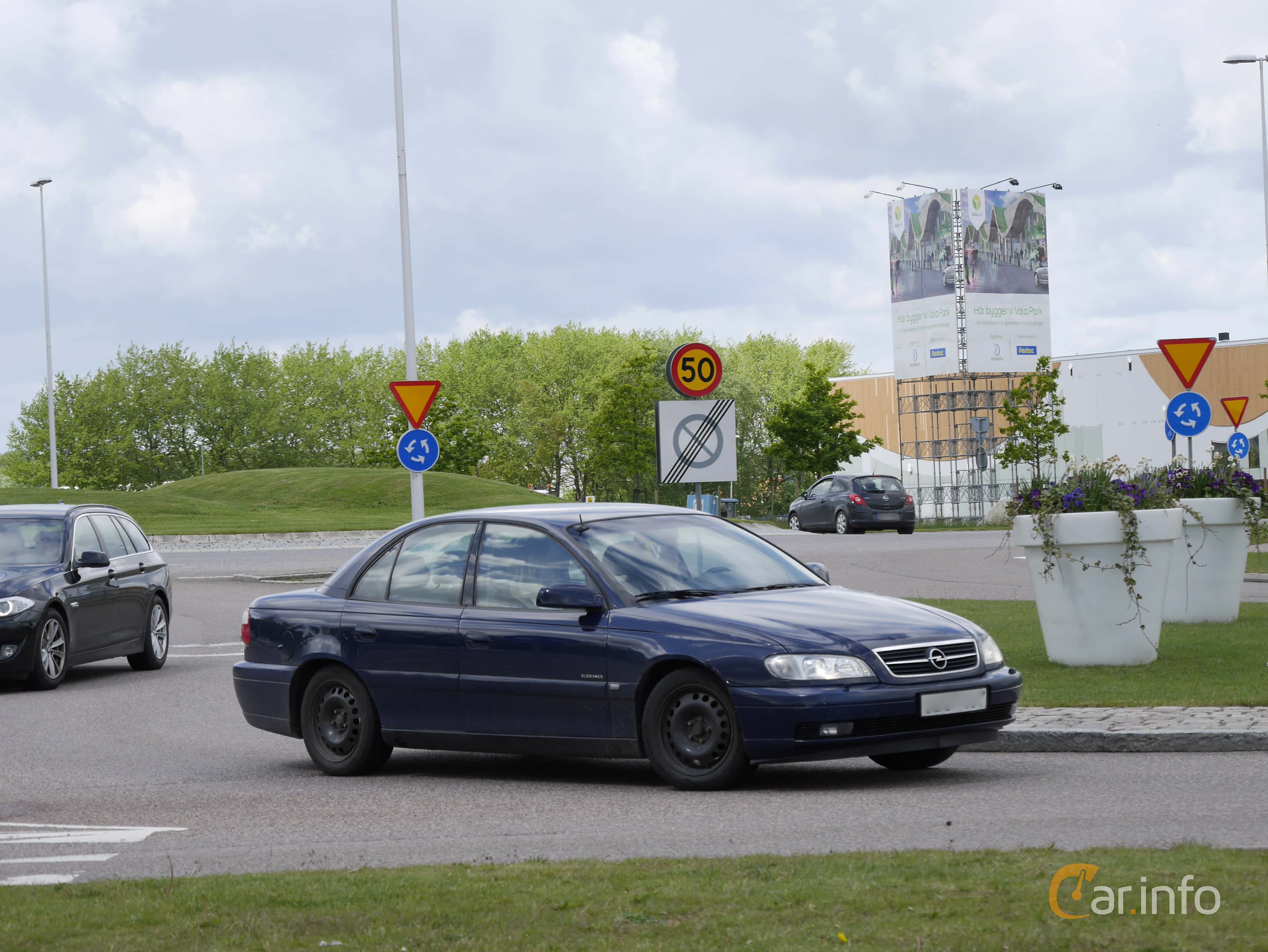 Opel Omega 2.2 Automatic, 144hp, 2001