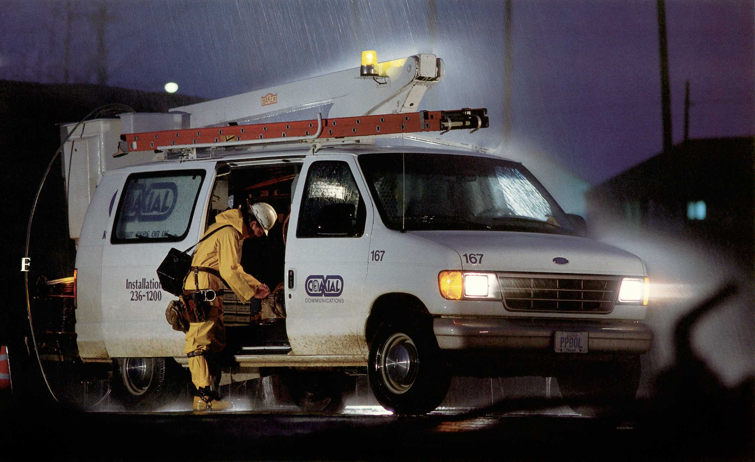 Ford Econoline E-150 Van 5.0 V8 EFI Automatic, 198hp, 1996