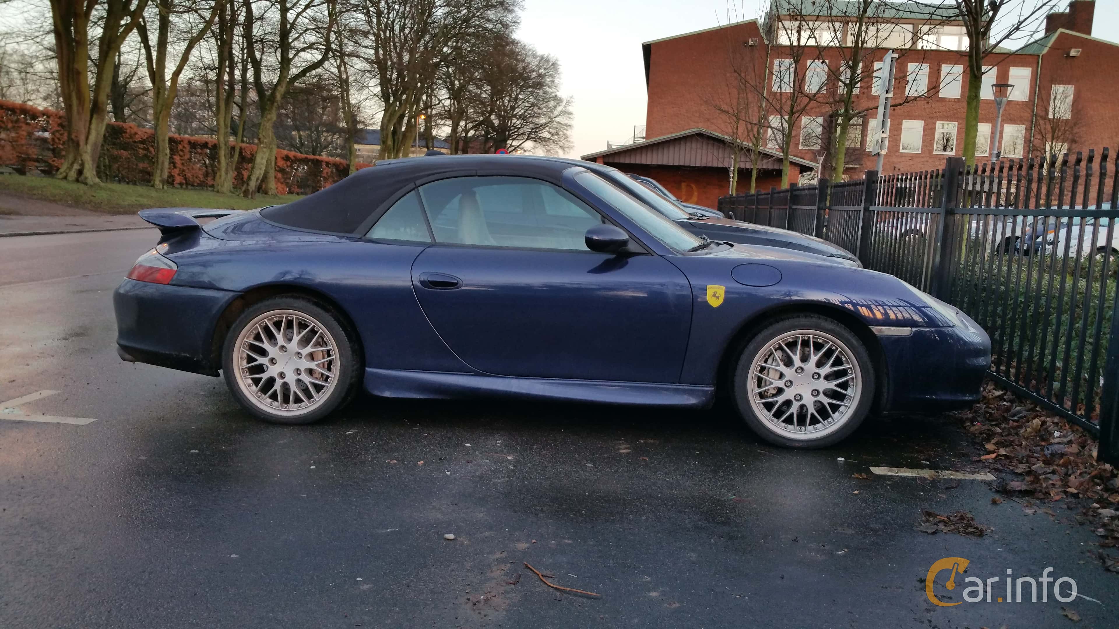Porsche 911 Carrera 4 Cabriolet