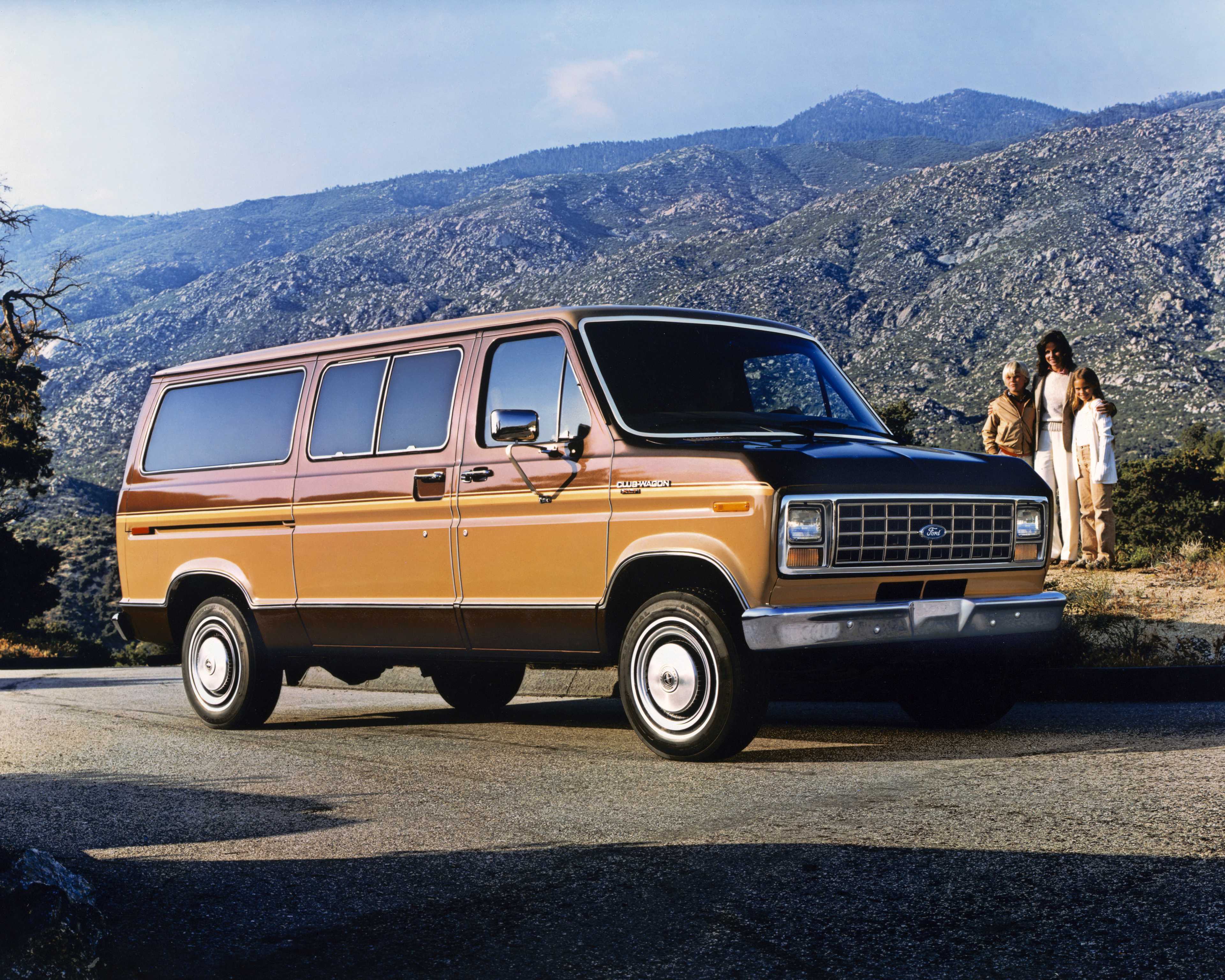 Ford Club Wagon E-250 4.9 EFI SelectShift, 147hp, 1991