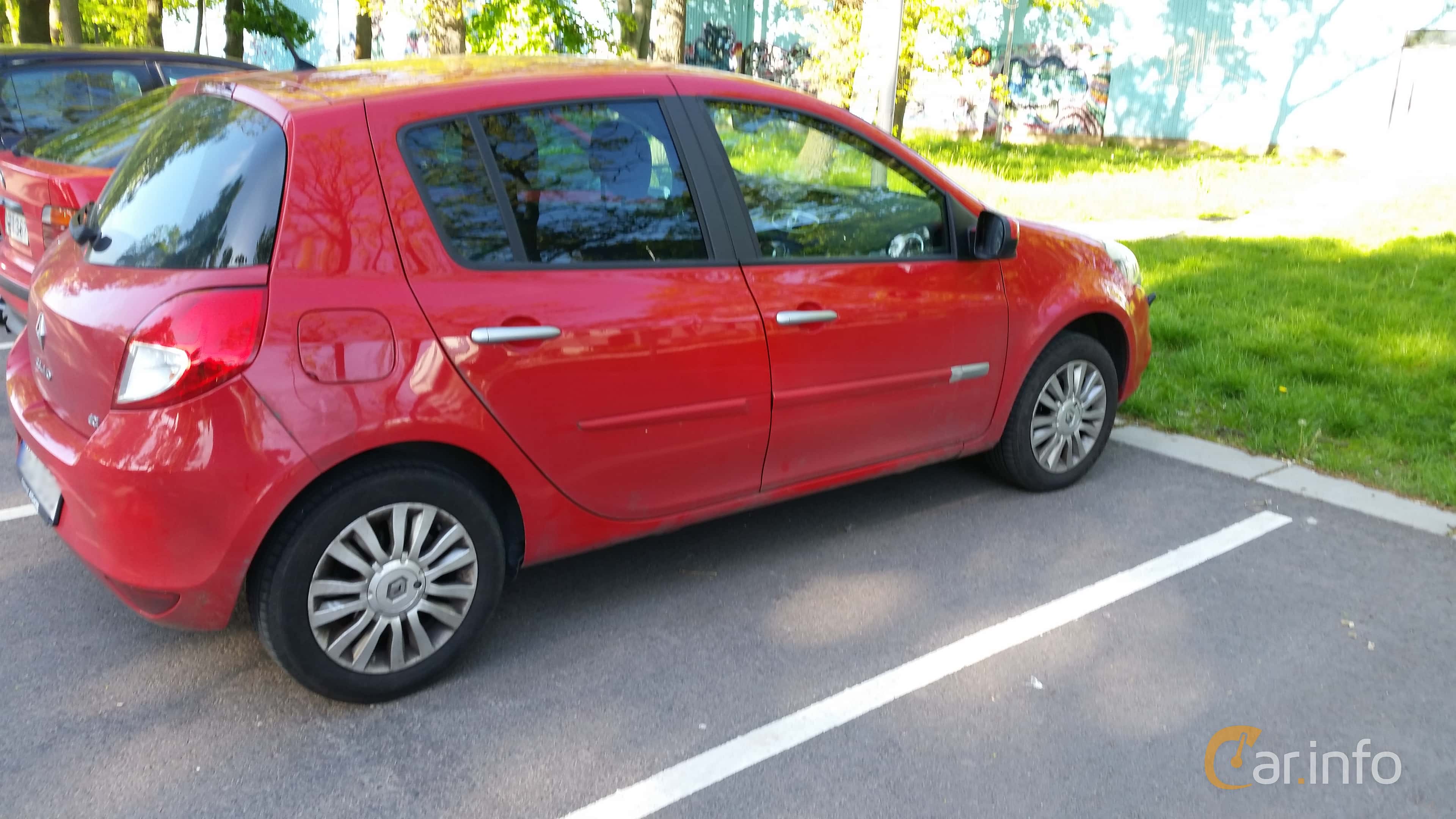 Renault Clio 5-door Hatchback 1.5 dCi Manual, 90hp, 2013