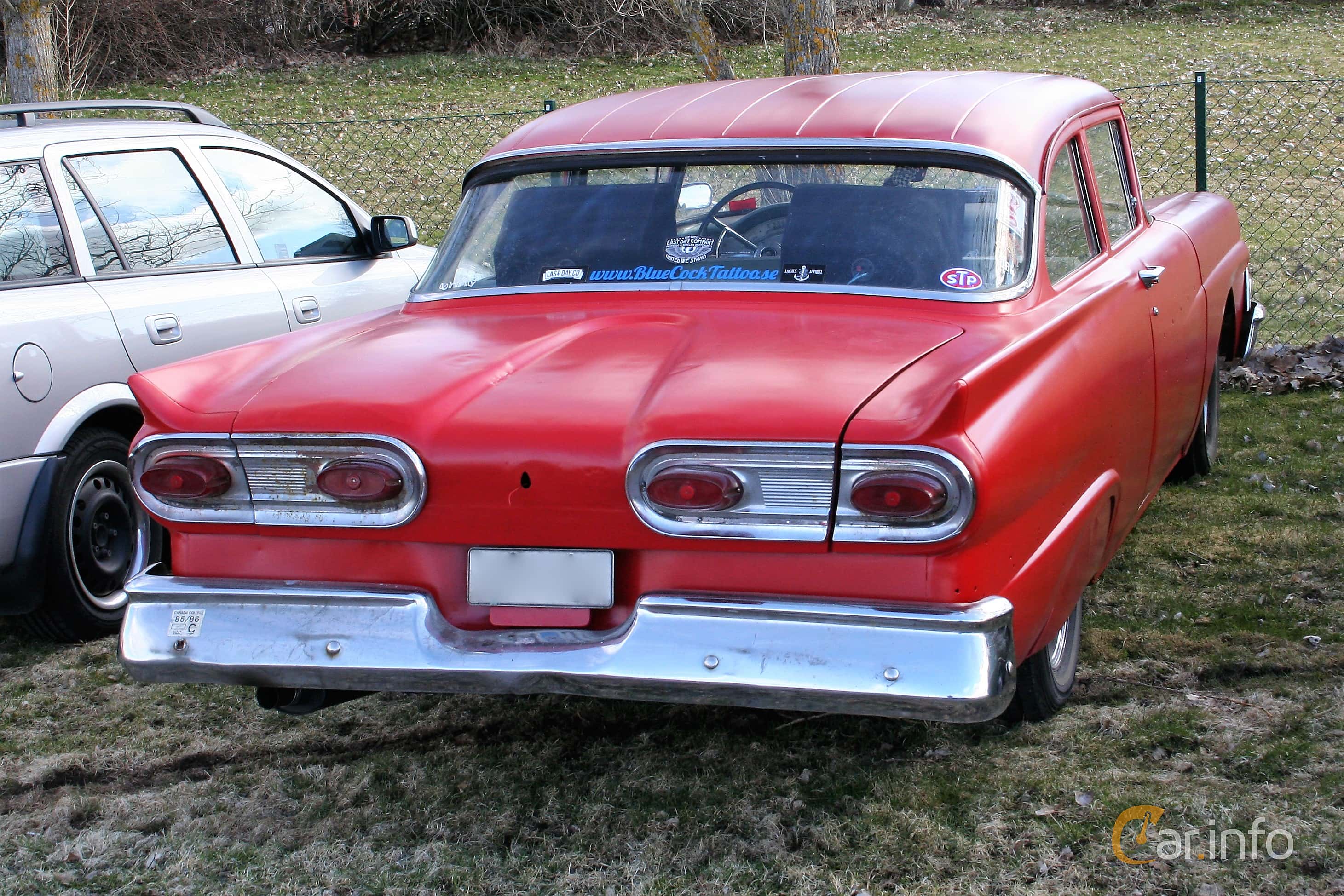 Ford Custom Tudor Sedan 2nd Generation Facelift 5.4 V8 Manual, 4-speed