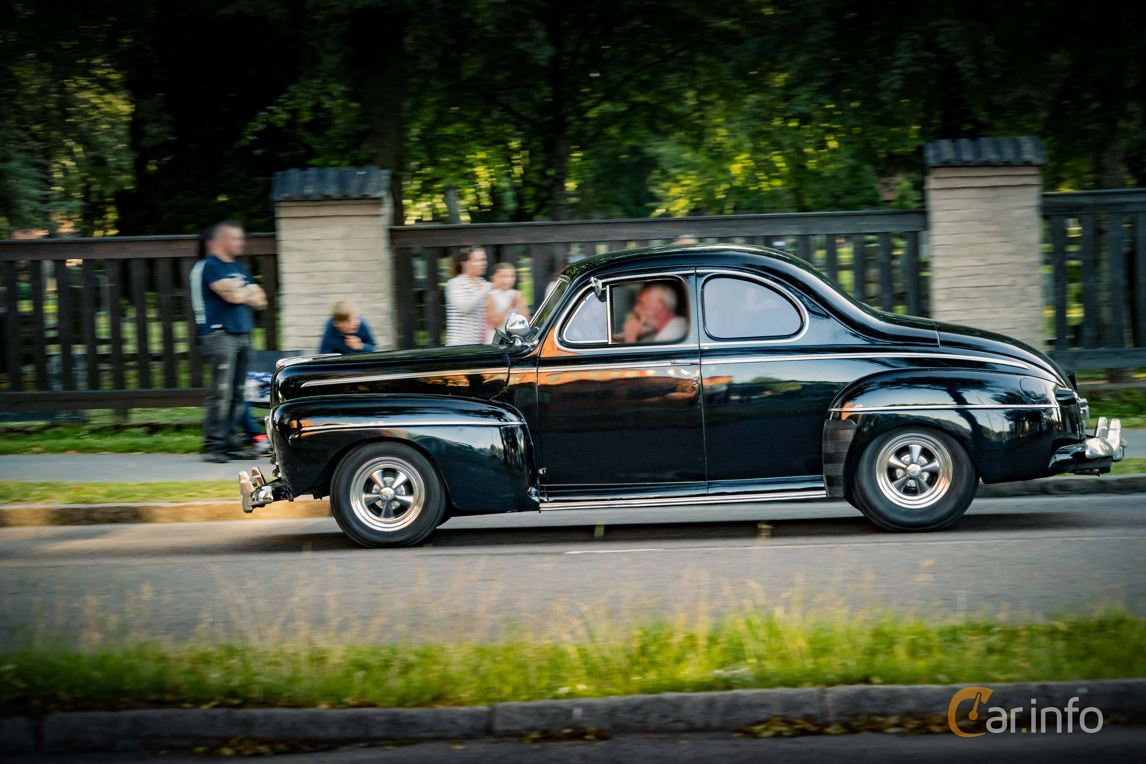 Ford Super Deluxe Coupé 3.9 V8 Manual, 102hp, 1946