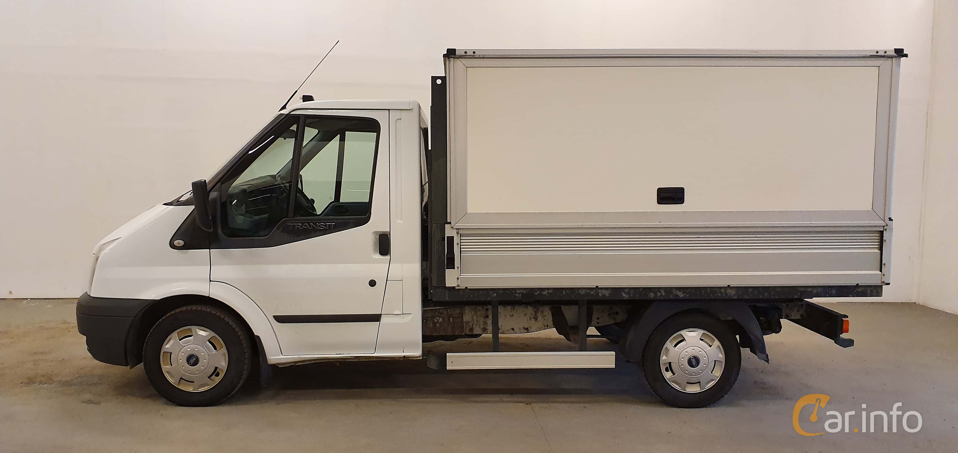 Ford Transit Chassis Cab 3000 2013