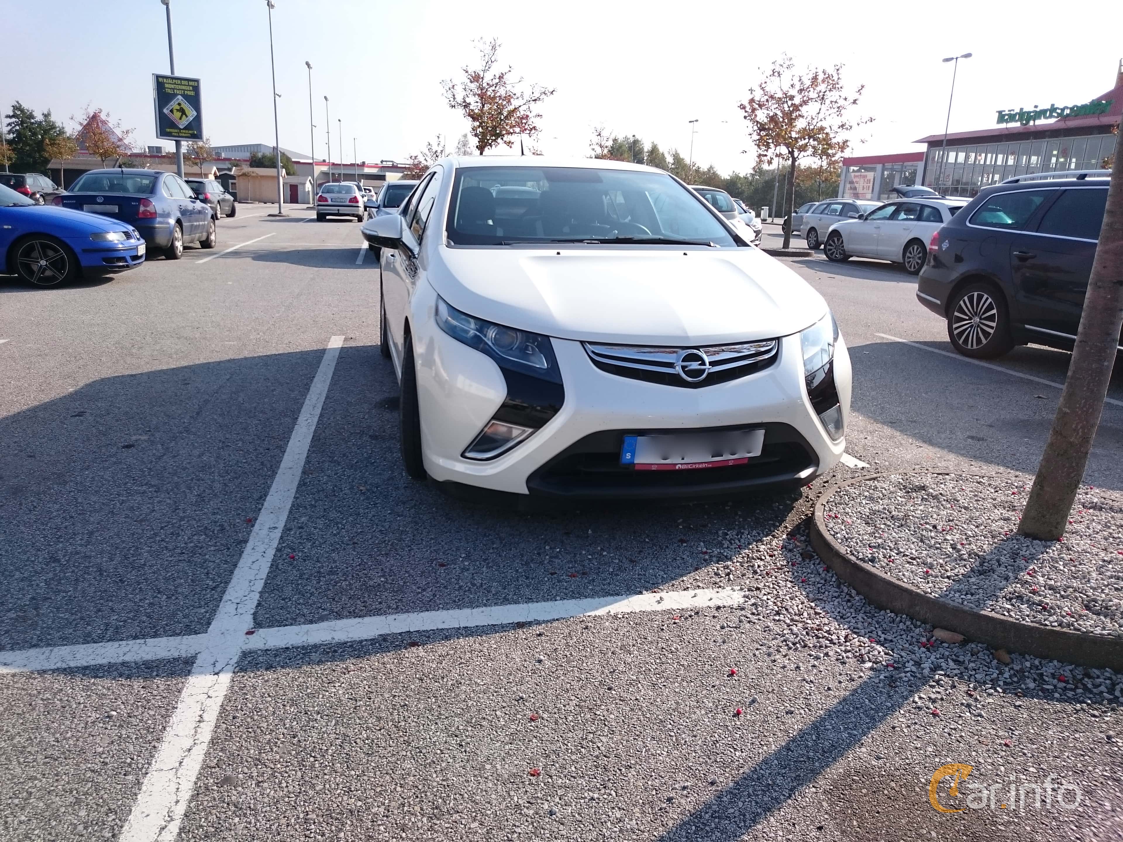 Opel Ampera 1.4 + 16 kWh CVT, 151hp, 2013