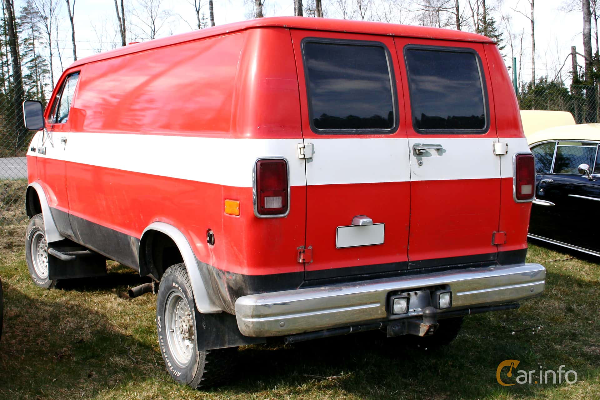 Dodge Ram B350 Van 5.2 V8 TorqueFlite, 137hp, 1981