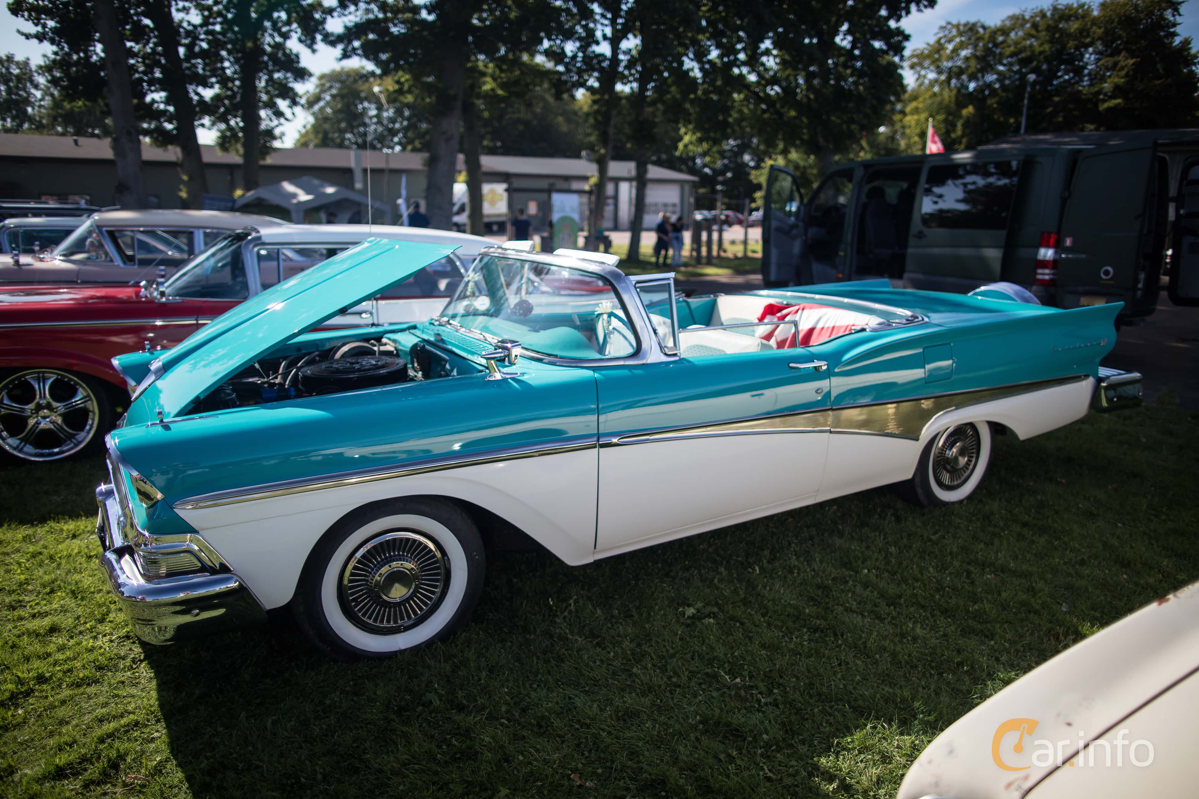 Ford Fairlane 500 Skyliner 5.4 V8 Manual, 269hp, 1958