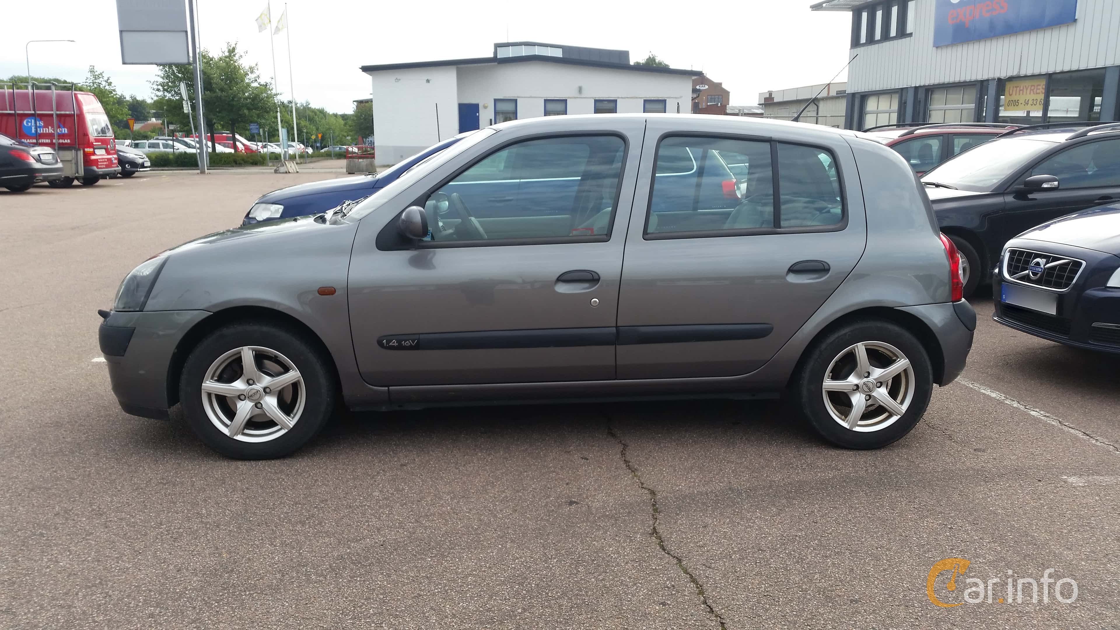 Renault Clio 5-door Hatchback 1.4 98hp, 2003