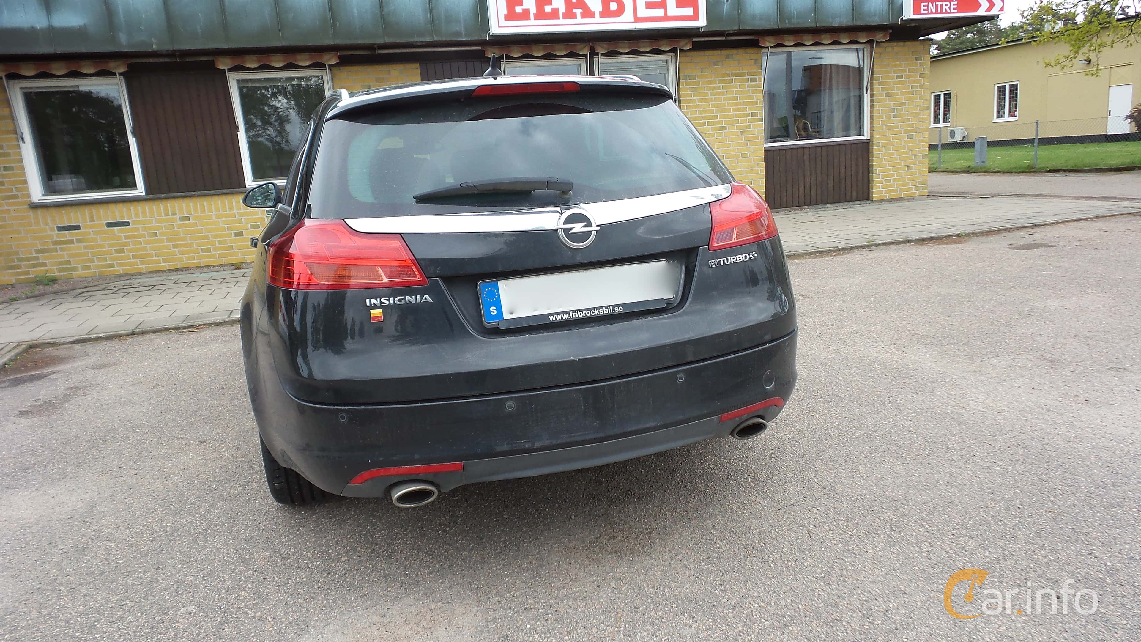 Opel Insignia Sports Tourer 2.0 BiTurbo CDTI ecoFLEX 4x4 Manual, 195hp, 2012