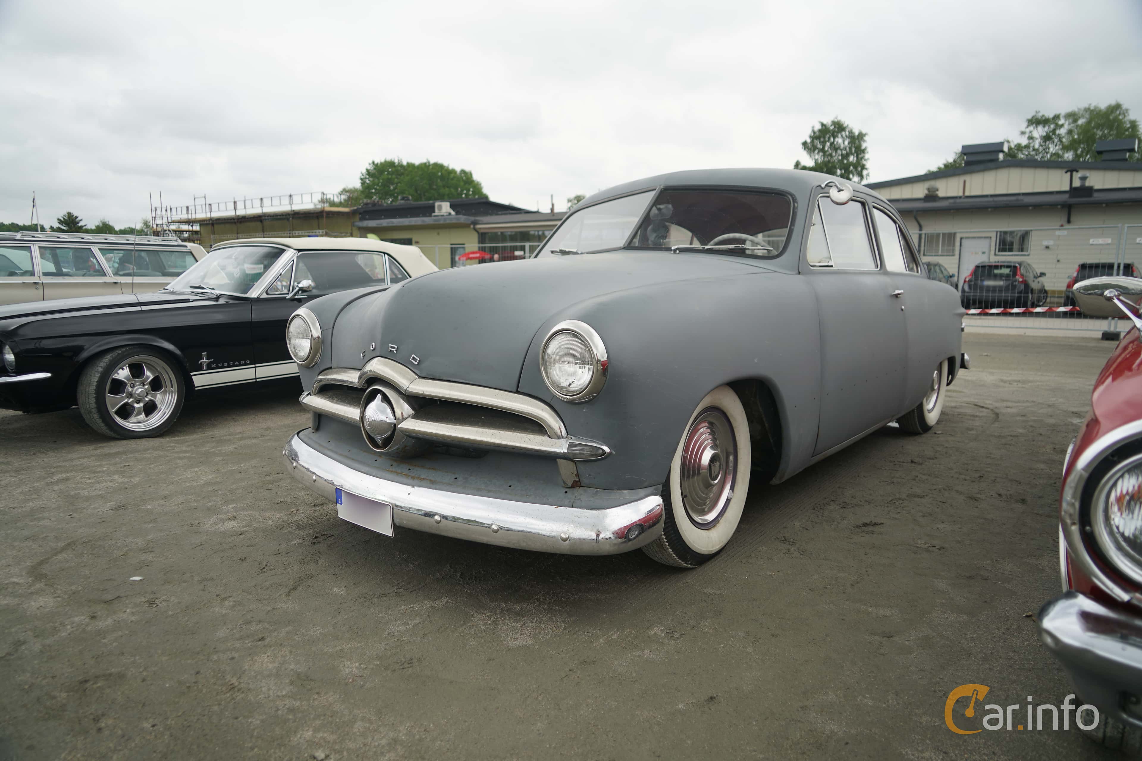 Ford Custom Tudor Sedan 3.7 97hp, 1949
