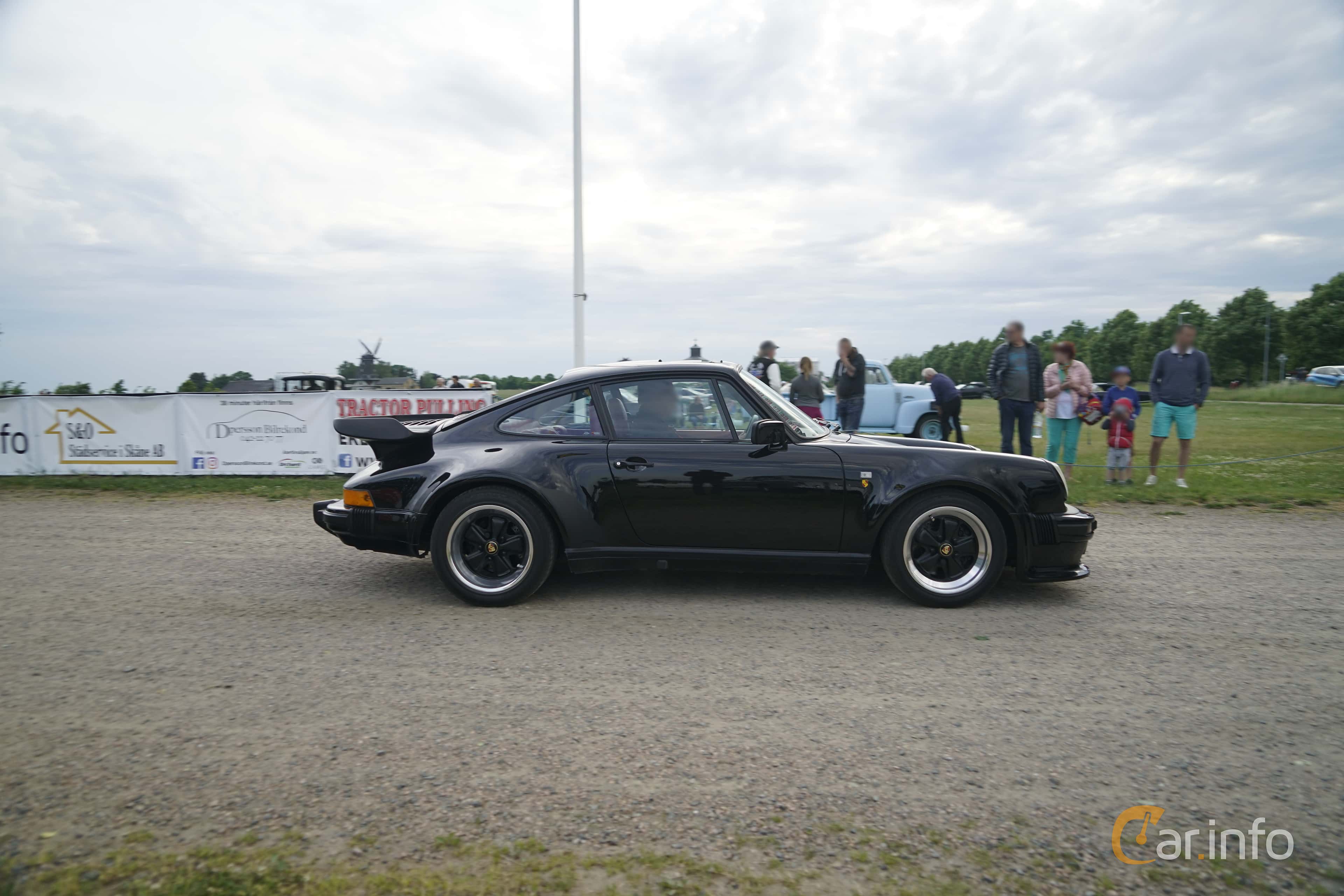 Porsche 911 Turbo  Manual, 300hp, 1987