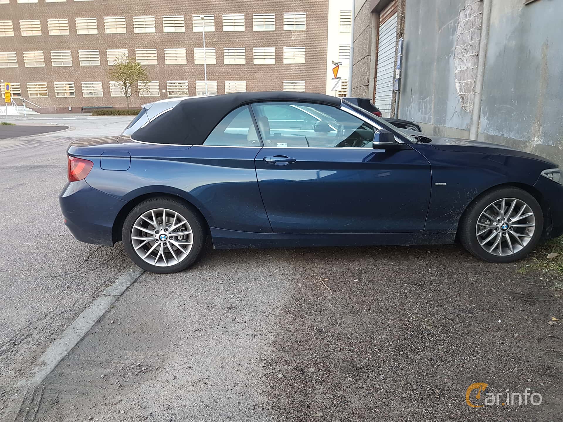BMW 220i Convertible  Steptronic, 184hp, 2015