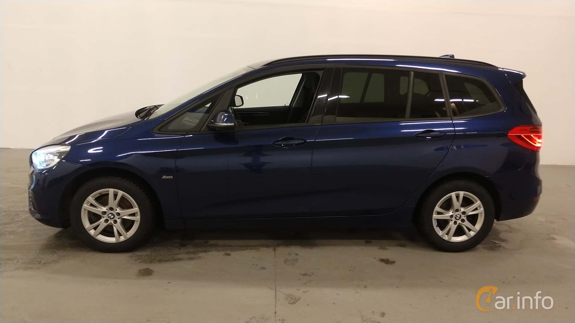 BMW 218d Gran Tourer Steptronic, 8-speed