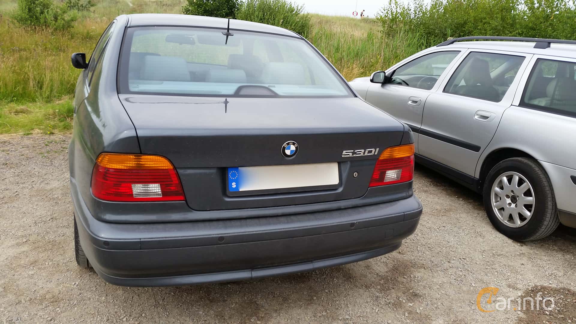 BMW 530i Sedan  Manual, 231hp, 2001