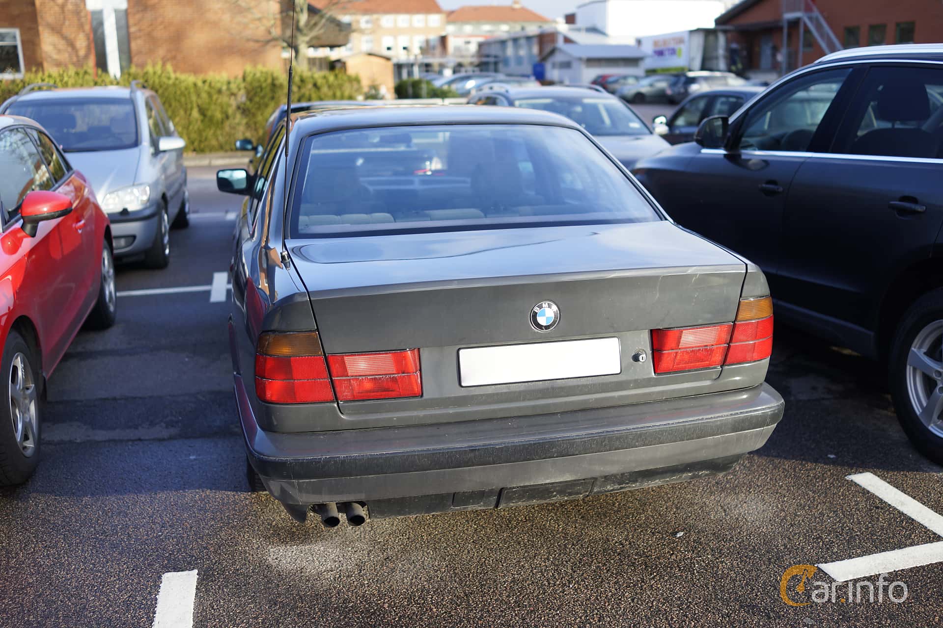 BMW 525i Sedan  Automatic, 192hp, 1991