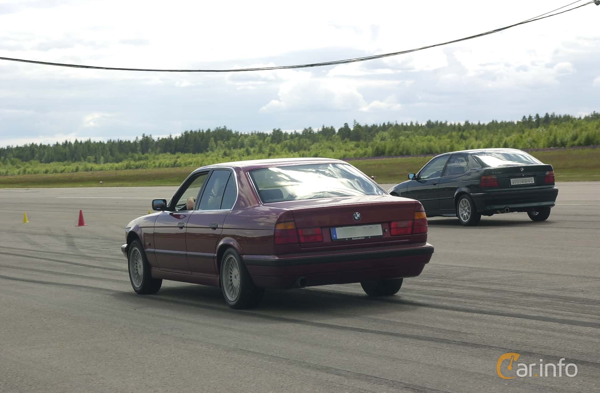 BMW 520i Sedan Automatic, 4-speed