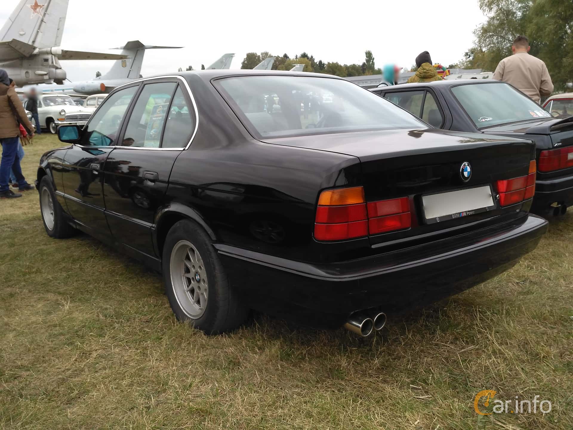 BMW 518i Sedan  Manual, 113hp, 1992