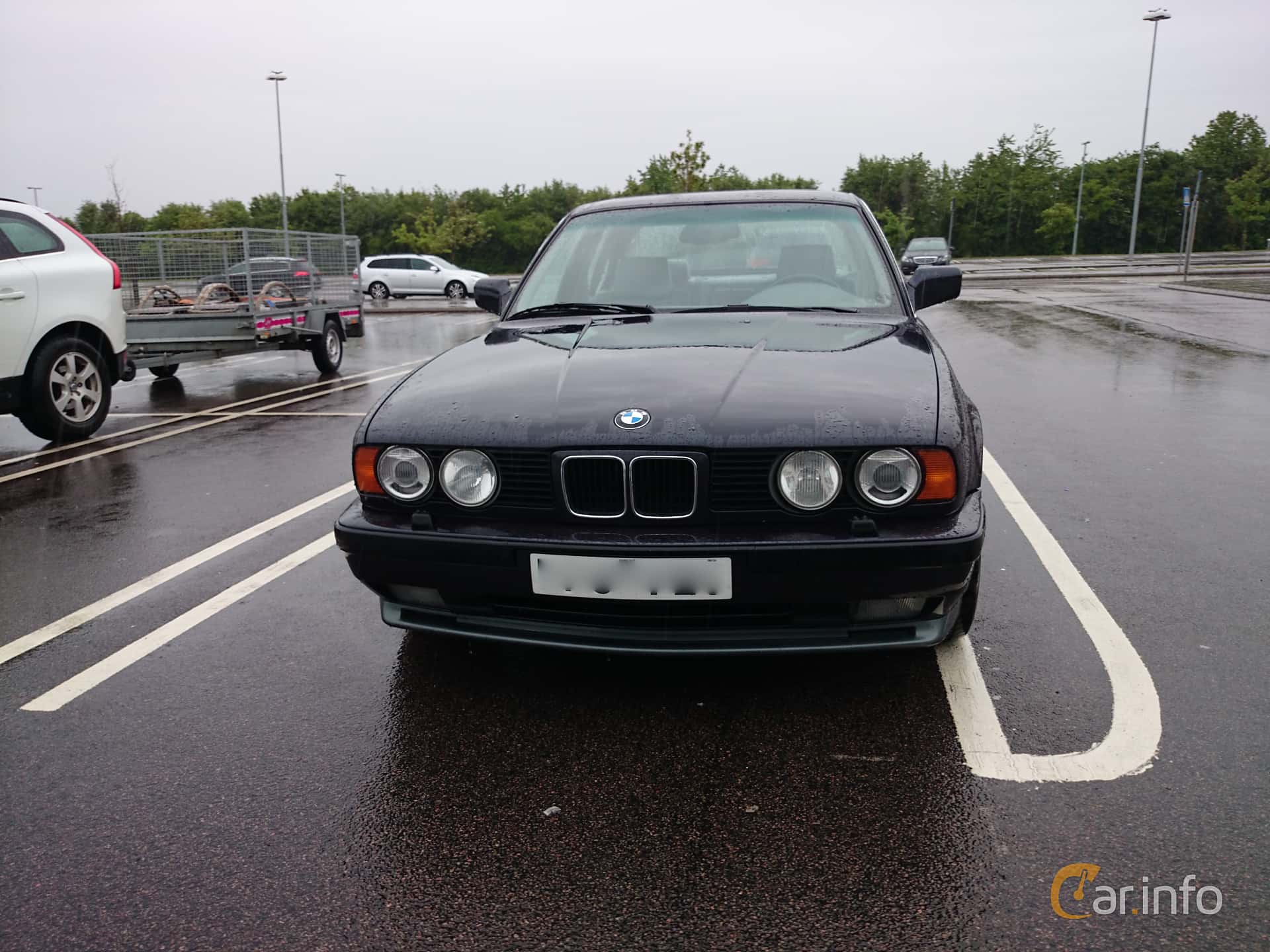 BMW M5 Sedan  Manual, 315hp, 1991