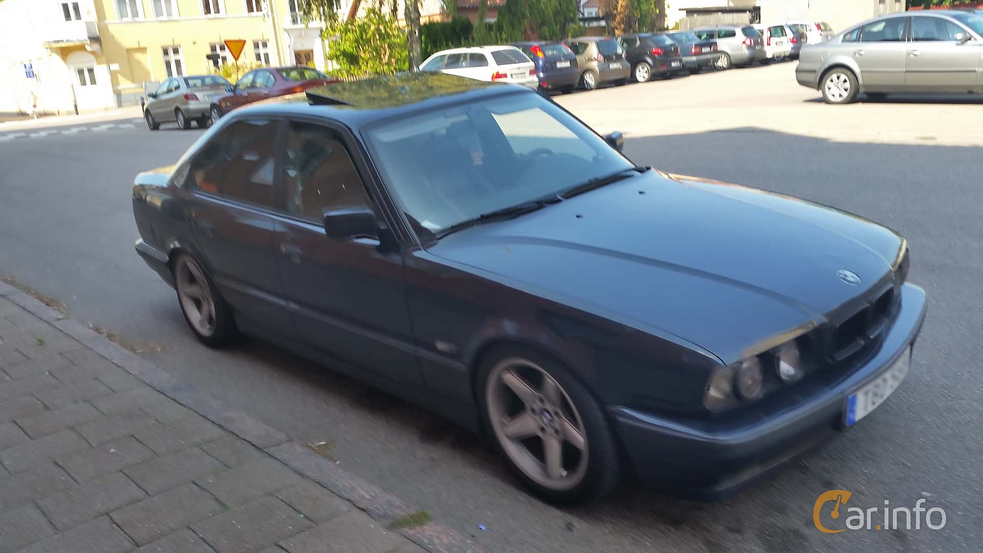 BMW 520i Sedan  Manual, 150hp, 1996