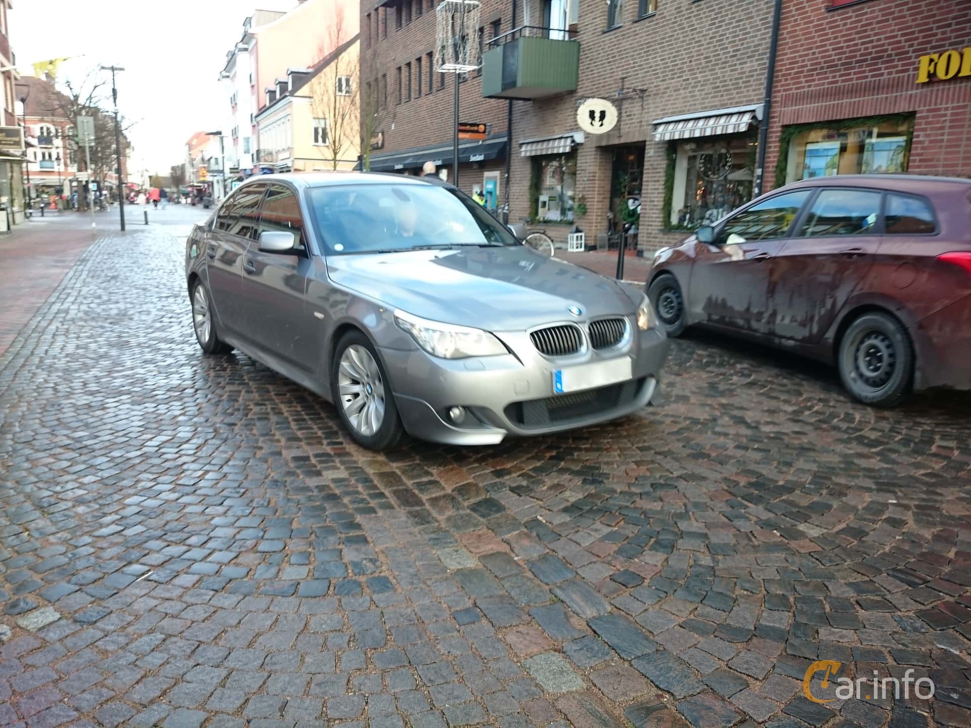 BMW 525d Sedan  Manual, 197hp, 2009