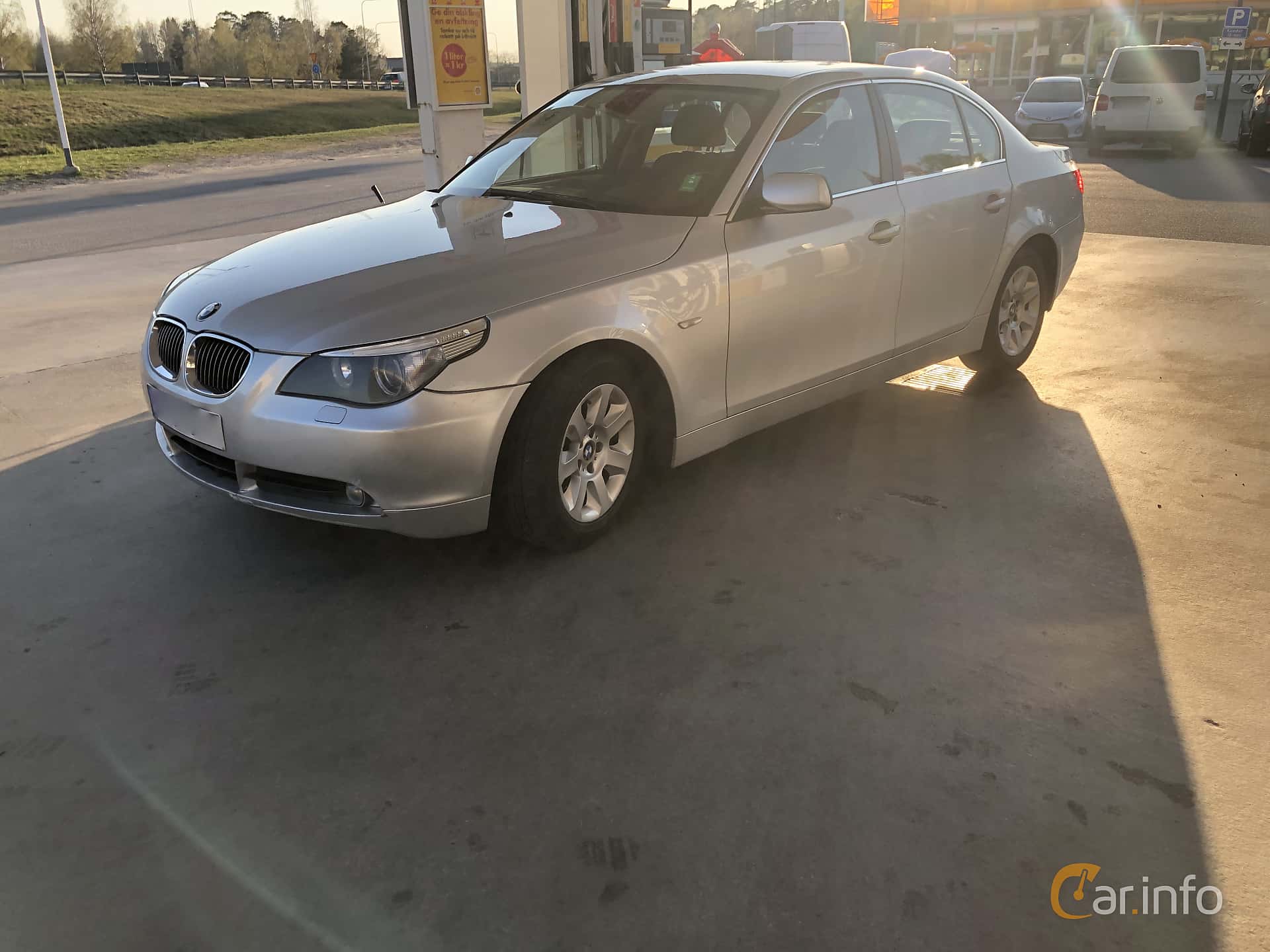 BMW 523i Sedan  Automatic, 177hp, 2006