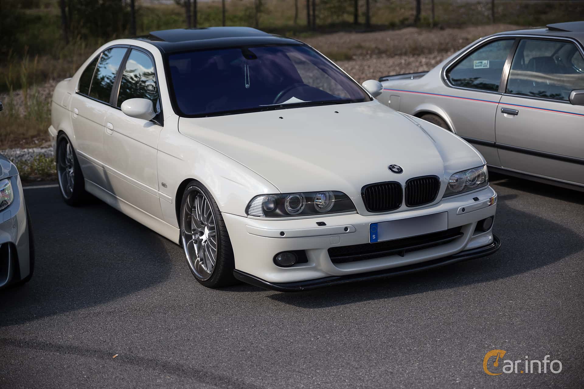 BMW 540i Sedan  Automatic, 286hp, 2001