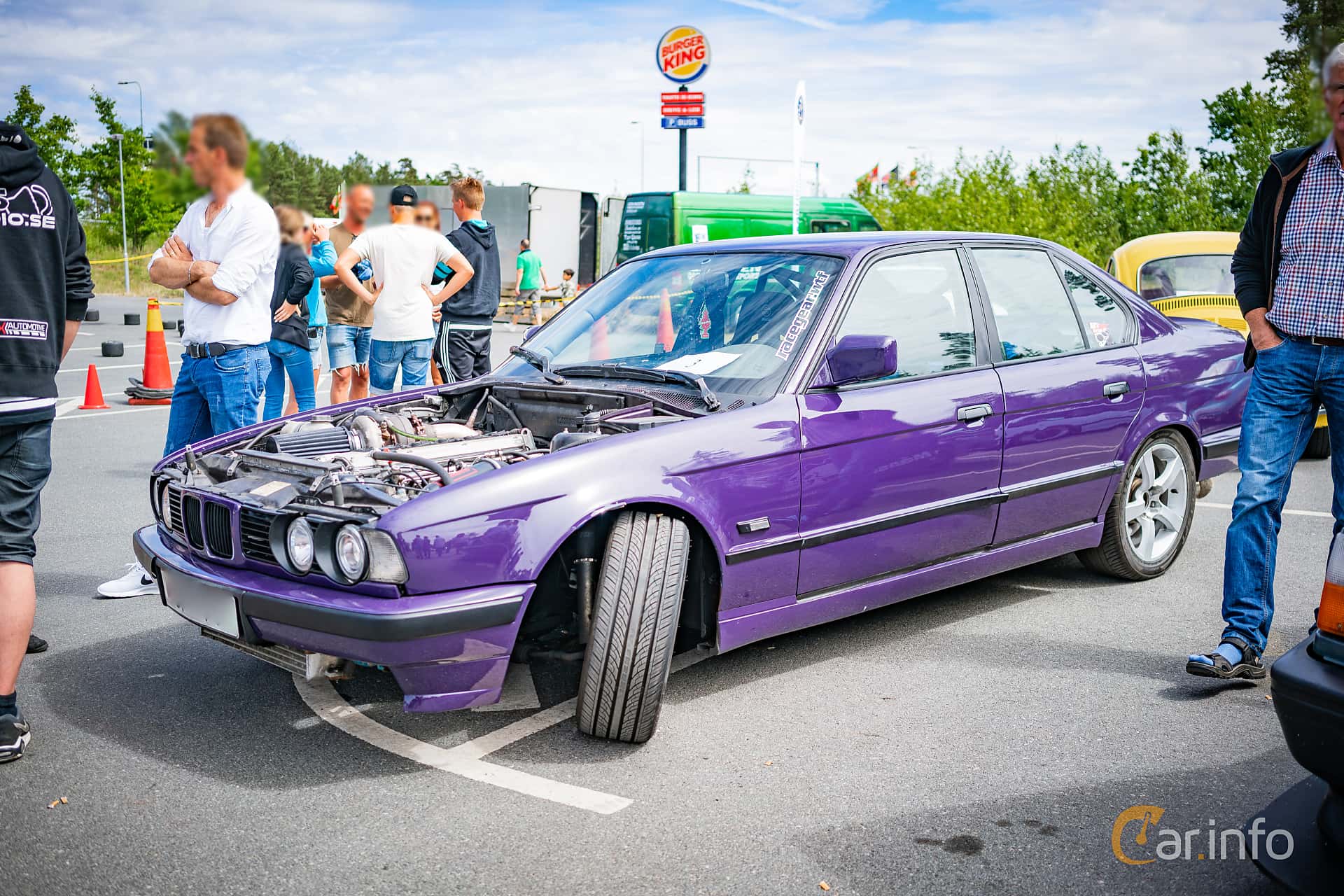 BMW 535i Sedan  211hp, 1993