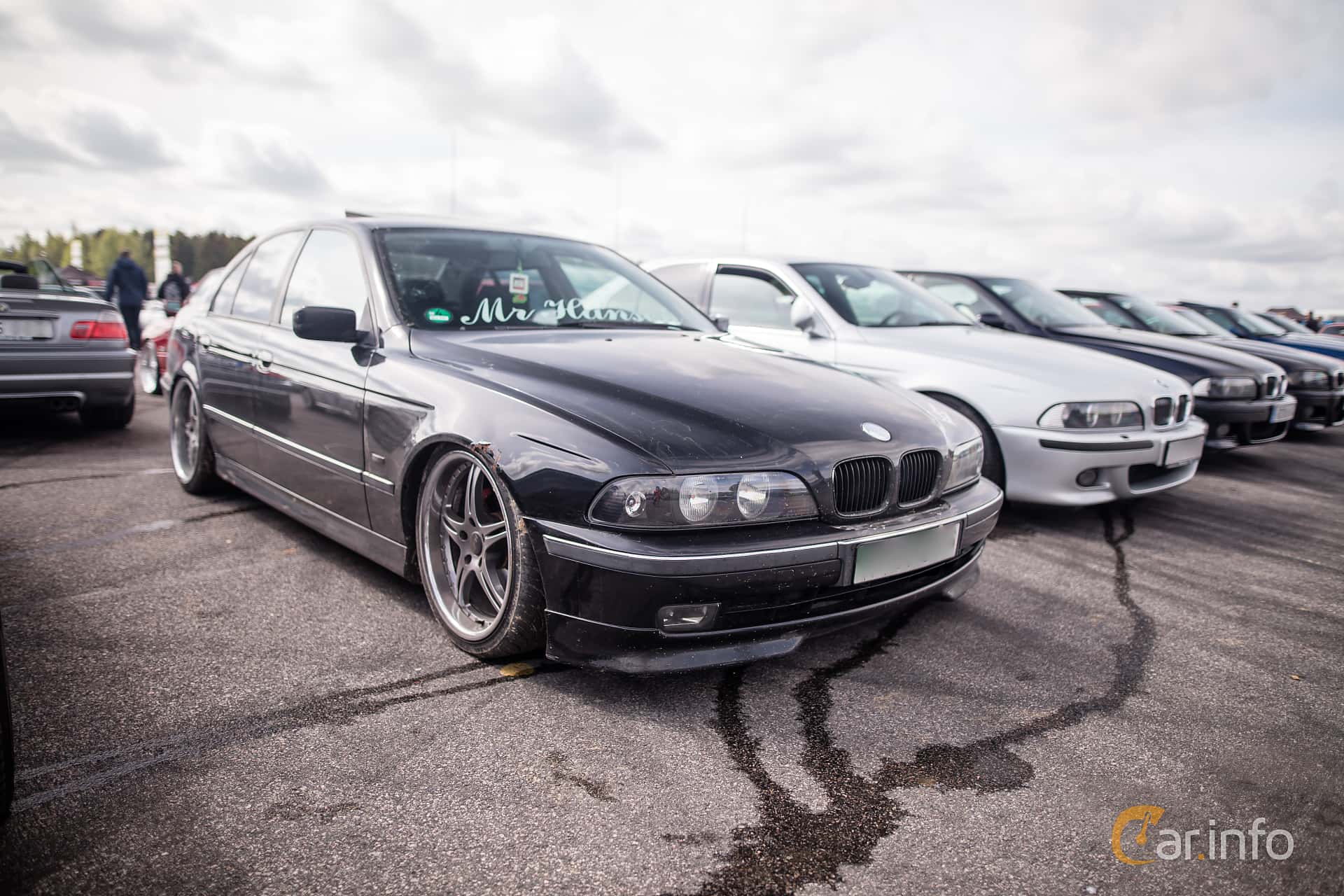 BMW 540i Sedan  Automatic, 286hp, 1996