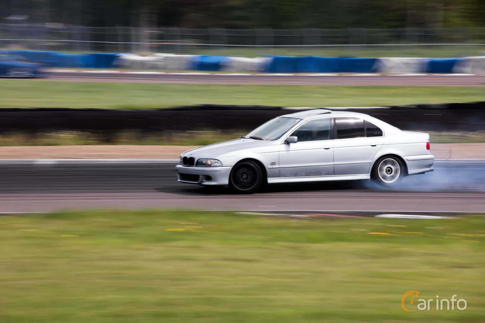 BMW M5 Sedan  Manual, 400hp, 1998