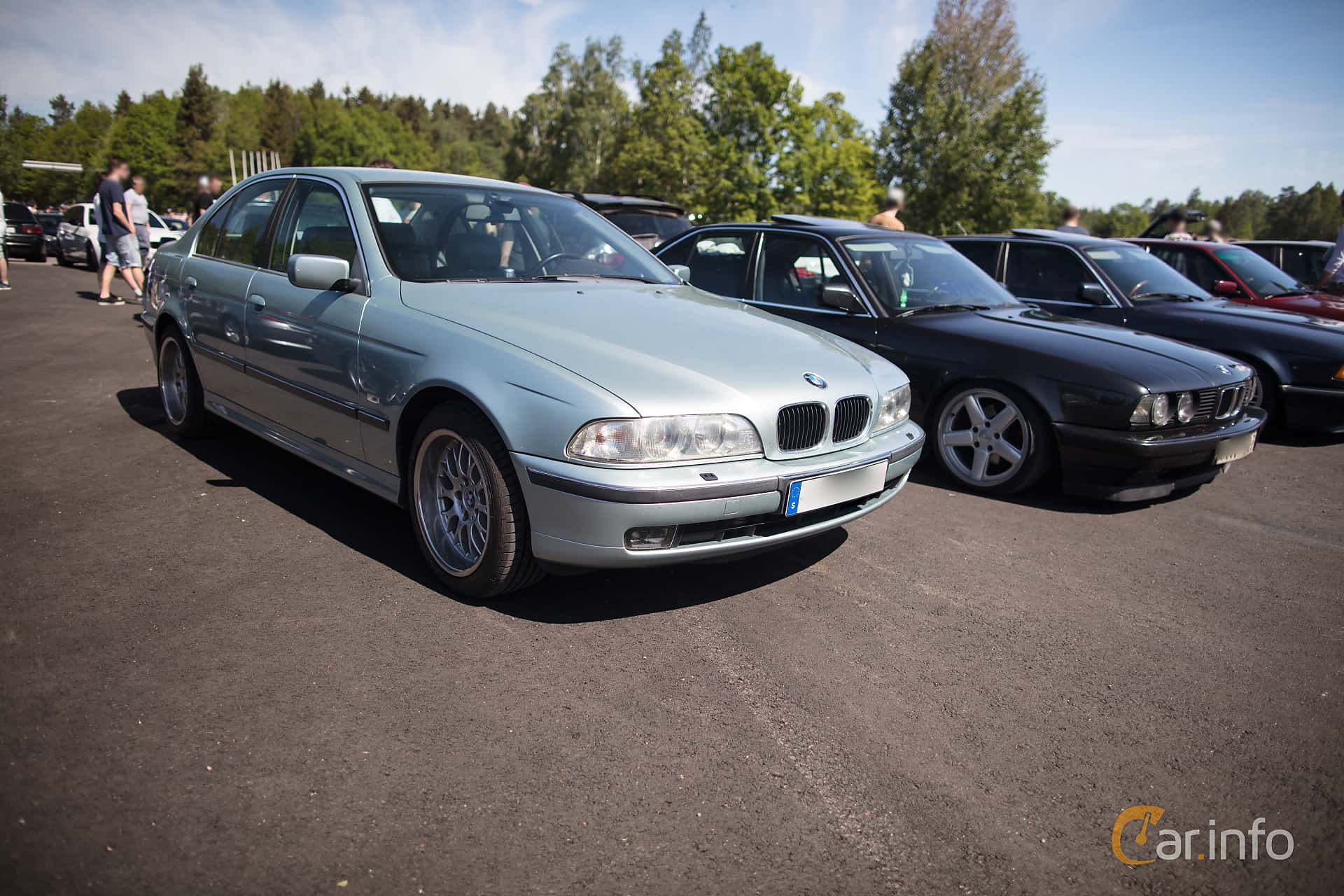 BMW 528i Sedan  193hp, 1999